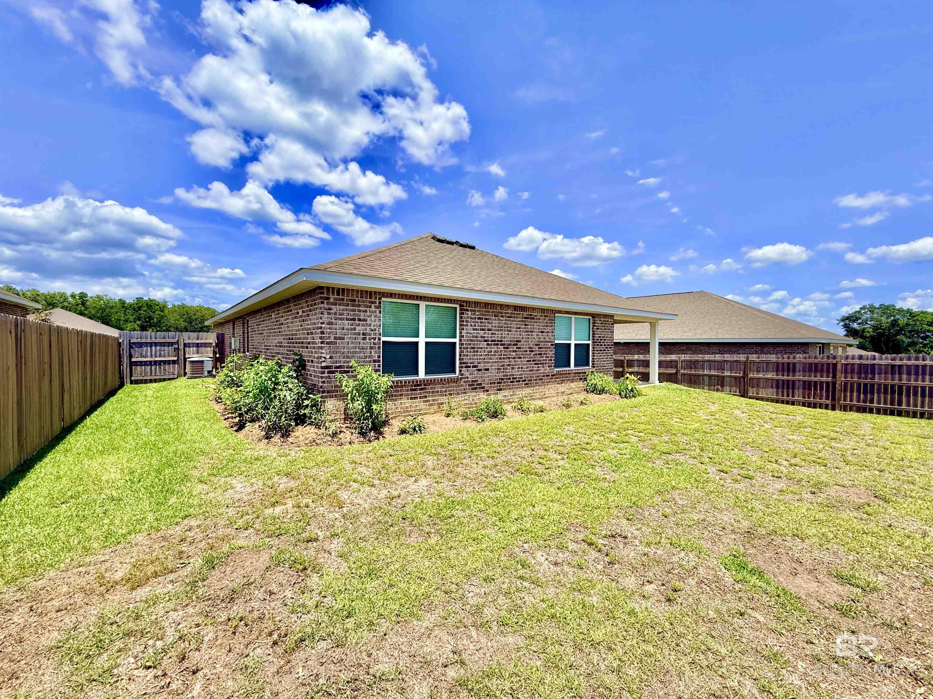 https://zimg.paragon.ice.com/ParagonImages/Property/PG/BCAR/396794/25/0/0/013a9e873a530c33c37e95c46c4db0a5/7/f80de5d87b18f3b60eff4c7460e251ec/396794-0677bec6-7109-4bf7-8e50-a4b33abe6738.JPG