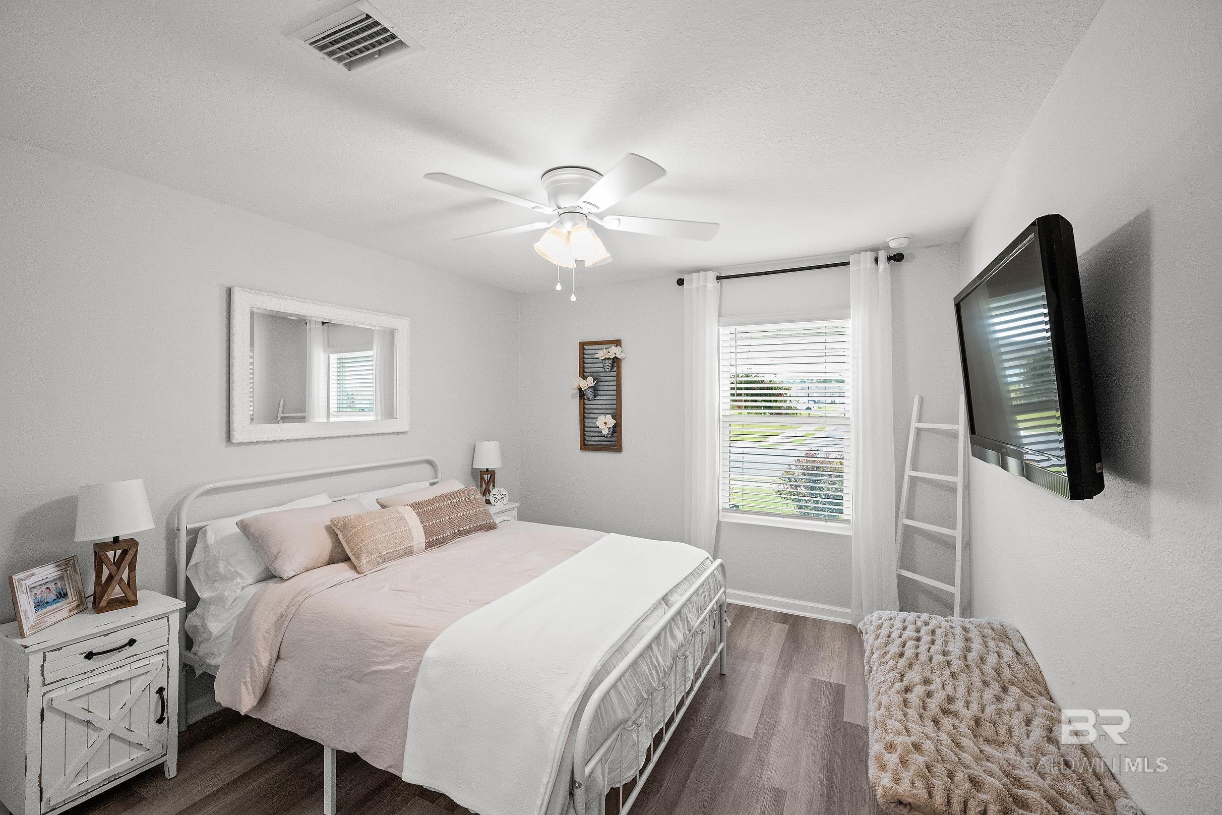 https://zimg.paragon.ice.com/ParagonImages/Property/PG/BCAR/396808/15/0/0/1fdf162b4b31552e54778208d902a448/7/675b71fa4014f46826b5704c43a4e375/396808-46ec743a-9ca8-4328-befa-c31e9e692457.JPG