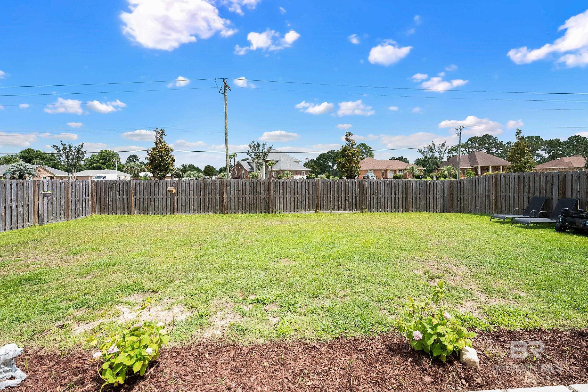 https://zimg.paragon.ice.com/ParagonImages/Property/PG/BCAR/396808/23/0/0/6bf29f6848fcd9937ac2a4290eecc8f1/7/675b71fa4014f46826b5704c43a4e375/396808-12ed707d-2145-4903-a9fc-2b530f840098.JPG