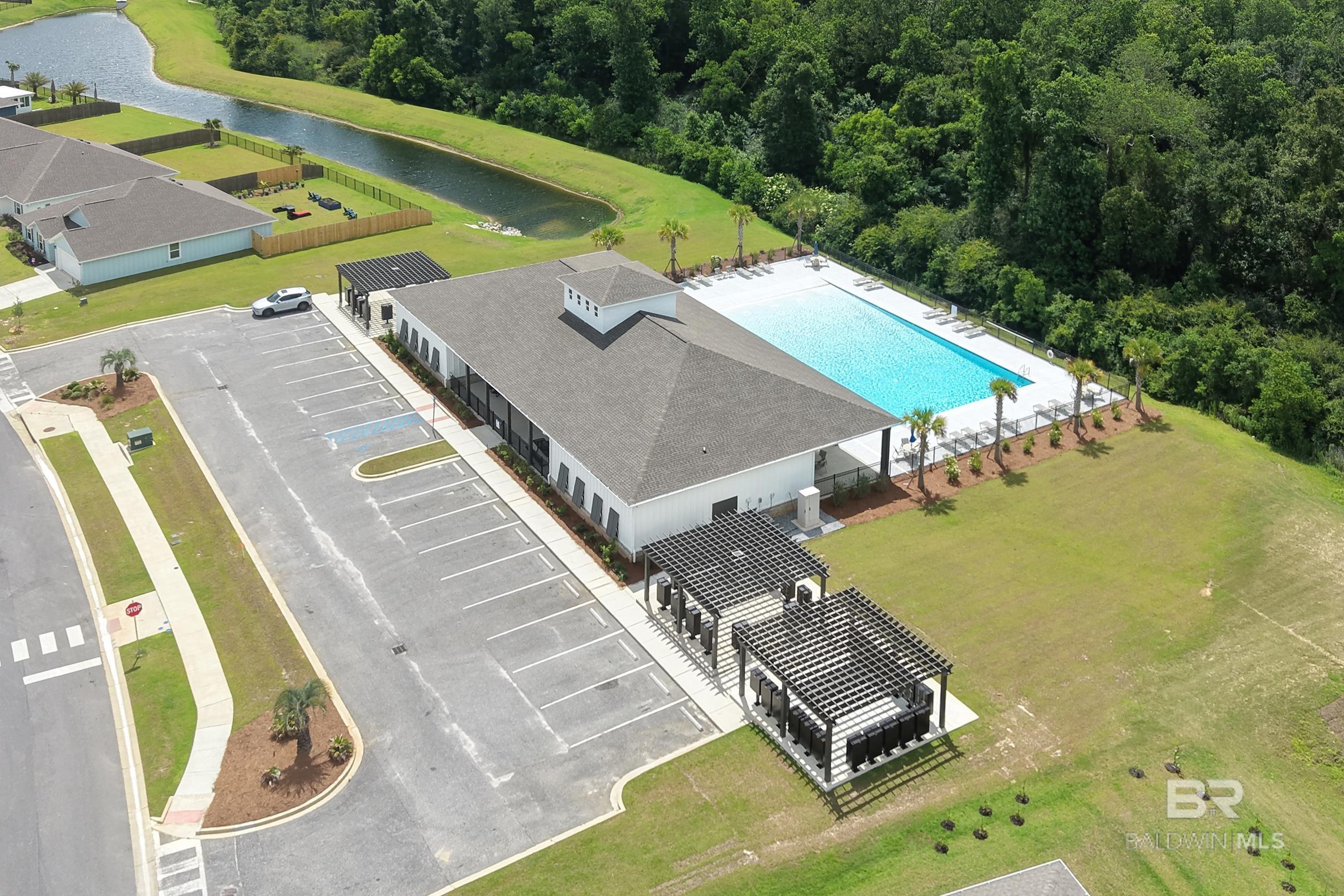 https://zimg.paragon.ice.com/ParagonImages/Property/PG/BCAR/396808/30/0/0/a1ddf0921088508b66b0dd62e25fe34e/7/675b71fa4014f46826b5704c43a4e375/396808-7ffda11f-626e-4485-8fb6-1f178d48fbc8.JPG