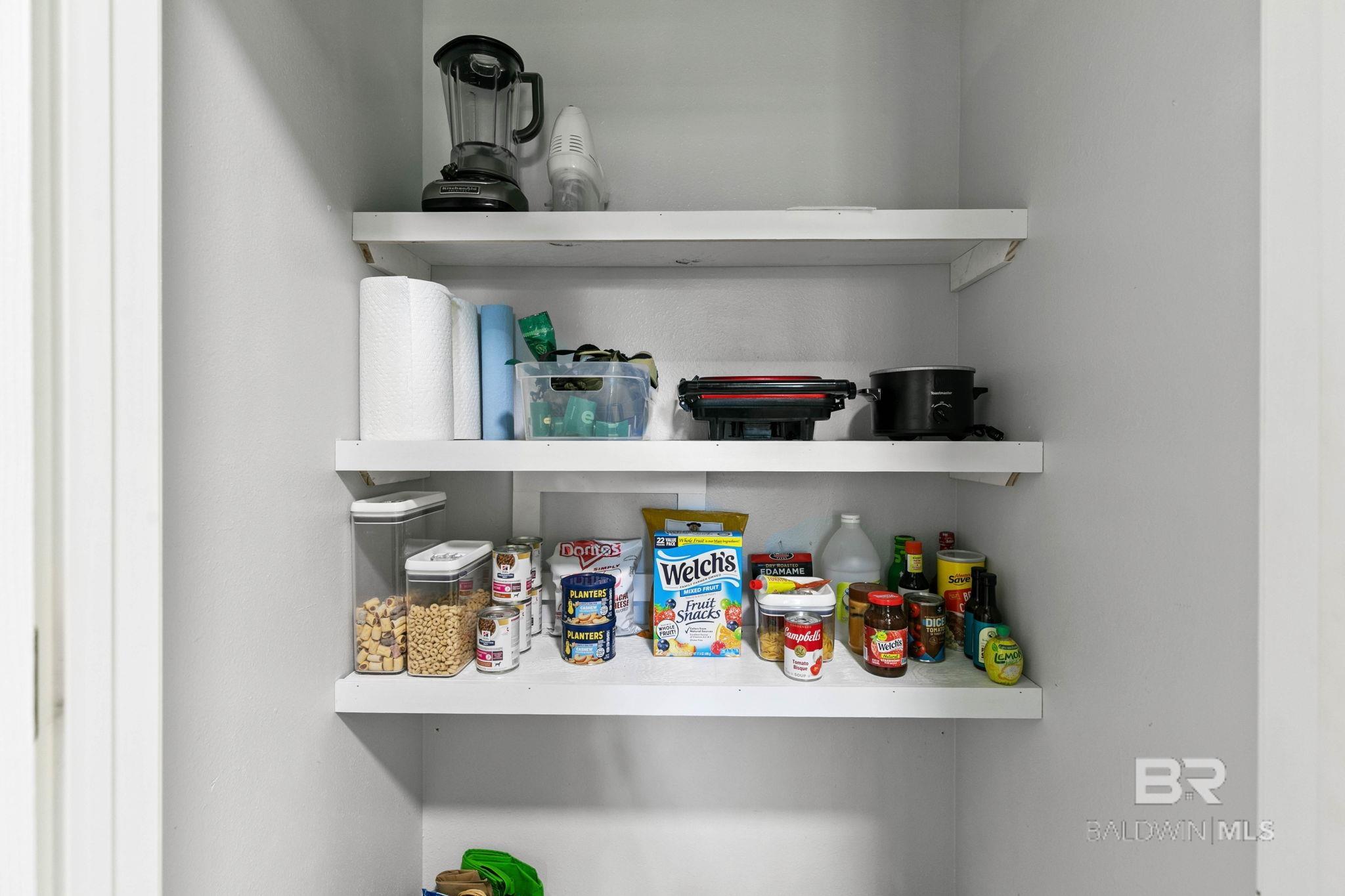 https://zimg.paragon.ice.com/ParagonImages/Property/PG/BCAR/396832/22/0/0/ff5ee8fa98af674fee778aeffb02d678/7/1b56e9d60ec1e1c19f7e47d9073e1a2a/396832-f65ddcd1-2243-4b00-ad37-81370cd19742.JPG