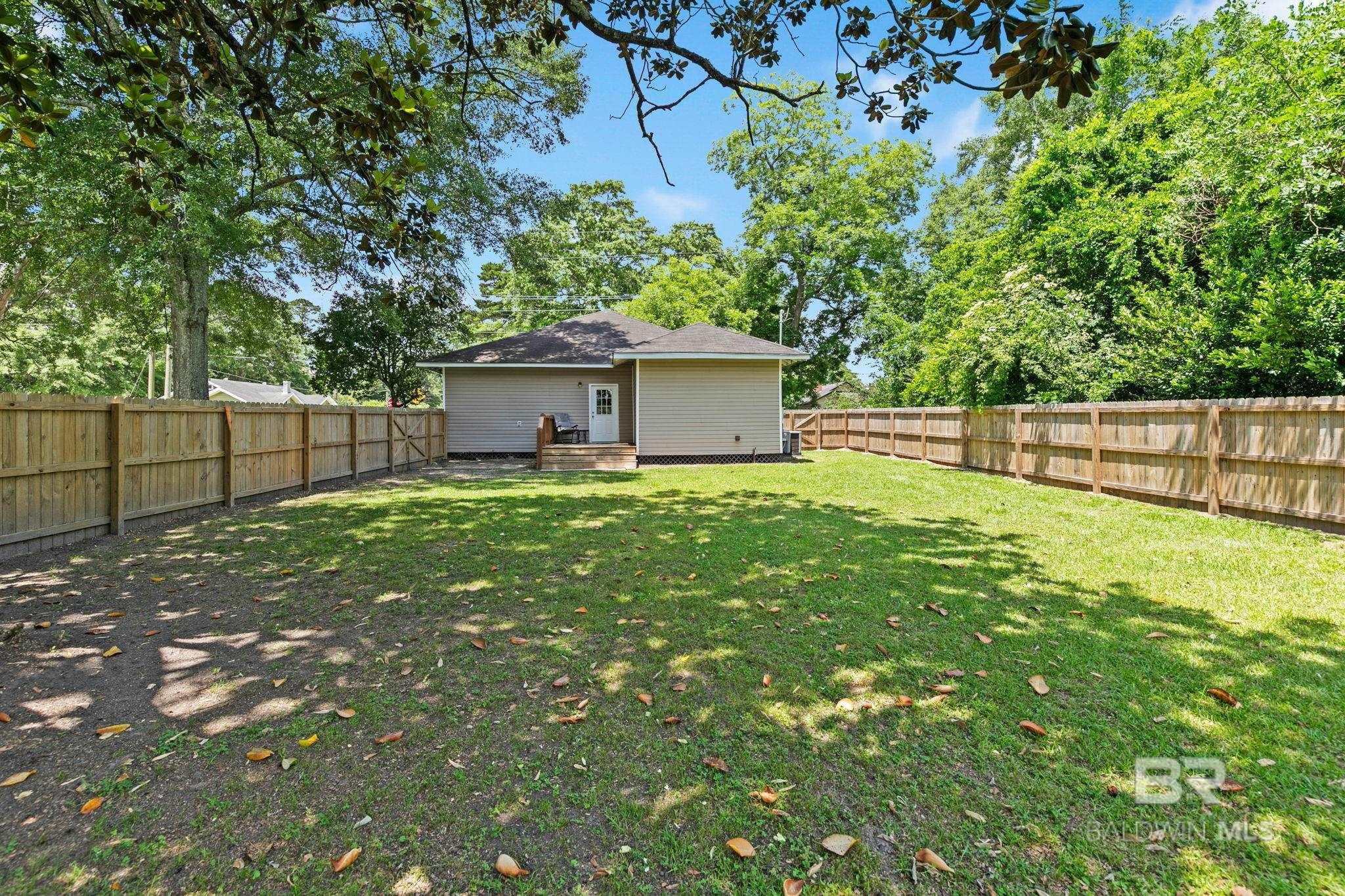 https://zimg.paragon.ice.com/ParagonImages/Property/PG/BCAR/396832/4/0/0/b63b6dc2581a7523ee08c8bcb4d4ddbf/7/1b56e9d60ec1e1c19f7e47d9073e1a2a/396832-5b3c6546-60d2-4a24-a120-07c43b3c2cc6.JPG