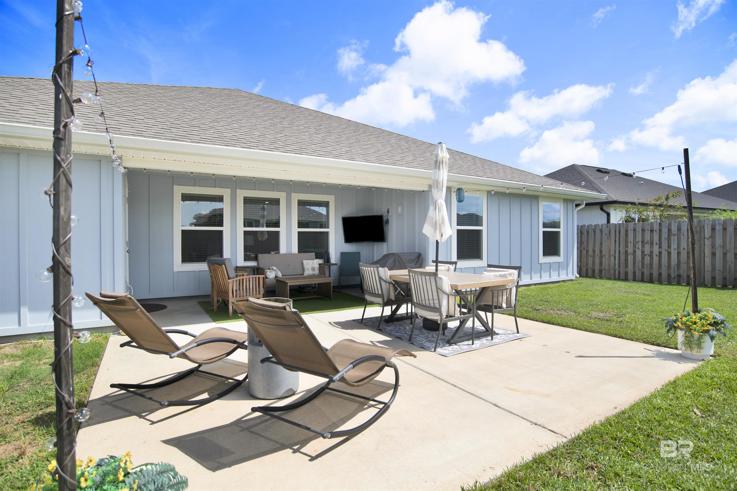 https://zimg.paragon.ice.com/ParagonImages/Property/PG/BCAR/396863/32/0/0/ac386fee9b4ac0059776f4ae79da4b14/7/d7e57fd2fa3788462b6a82b00fd05784/396863-88f87807-0dc6-4313-8255-a24701bf3276.JPG