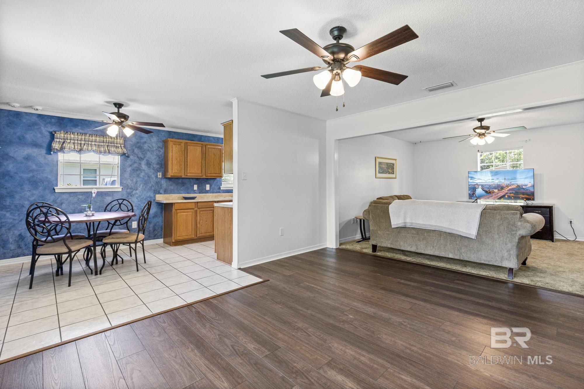 https://zimg.paragon.ice.com/ParagonImages/Property/PG/BCAR/396874/4/0/0/312b9d36b6b0f7e973a5404838e9d620/7/cefbf14fd859d2f03fa6526711f5e754/396874-27b75b7f-922a-4fc9-877c-7bcef71216fc.JPG