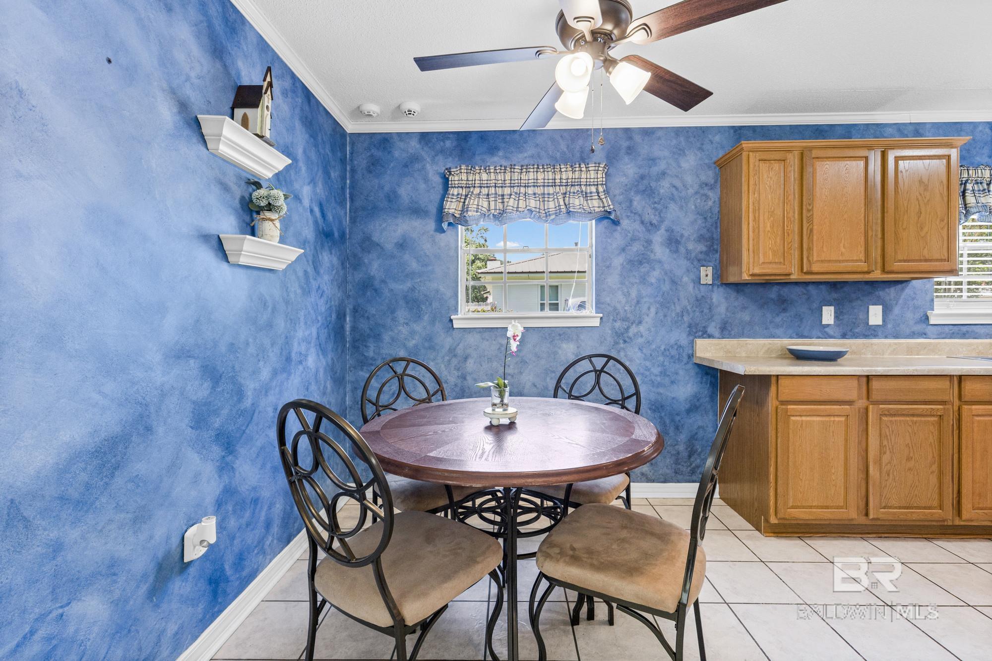 https://zimg.paragon.ice.com/ParagonImages/Property/PG/BCAR/396874/5/0/0/2c20ee5be30cada8cb28b185c6173f0a/7/cefbf14fd859d2f03fa6526711f5e754/396874-b009f196-39c2-4631-906a-03ce5cc1ceaf.JPG