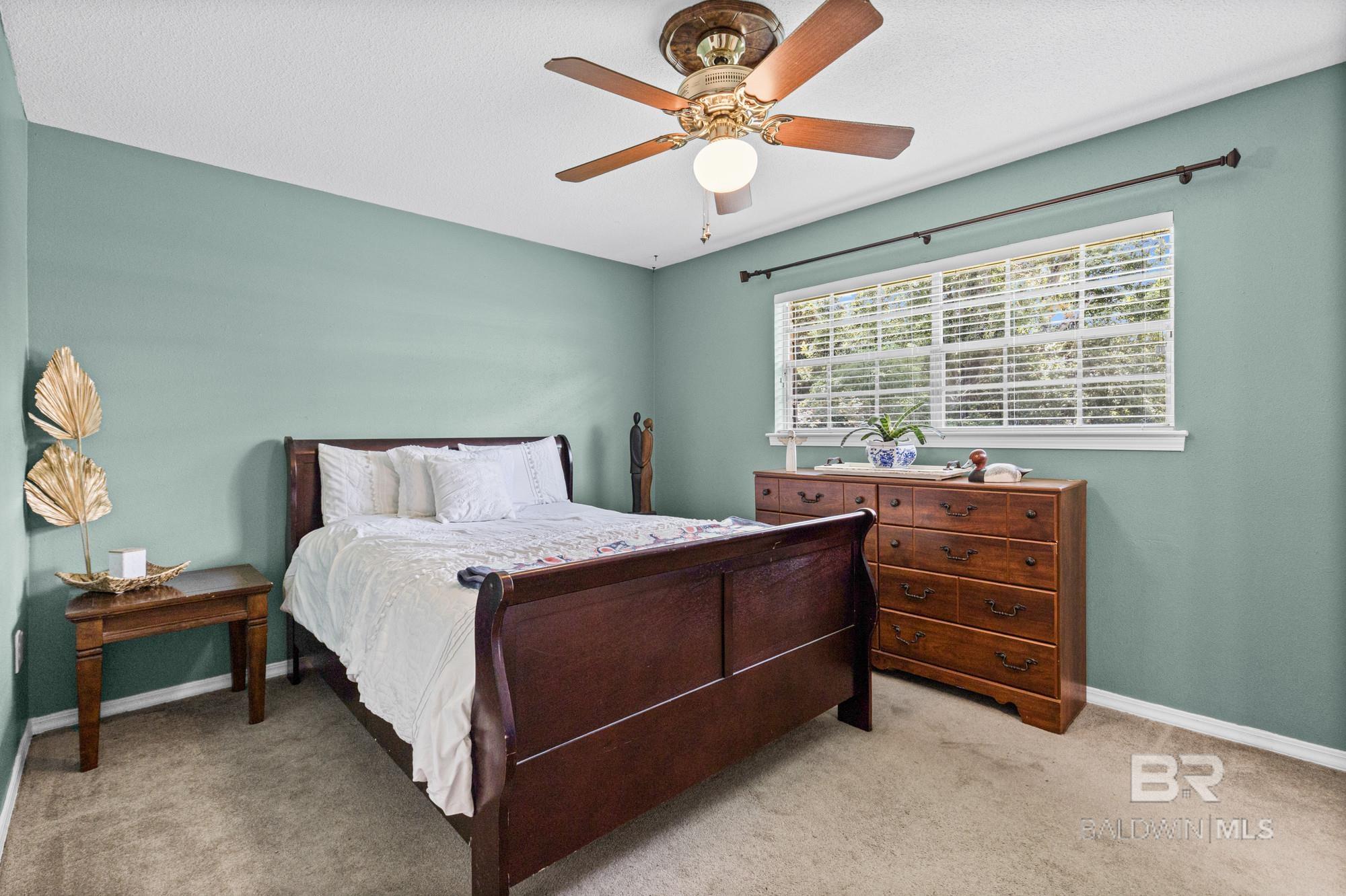 https://zimg.paragon.ice.com/ParagonImages/Property/PG/BCAR/396874/8/0/0/522ad875af2488c0d2321a53ff08ba2b/7/cefbf14fd859d2f03fa6526711f5e754/396874-1f65bc18-623d-4e73-9c8c-cade3b7ac3b6.JPG