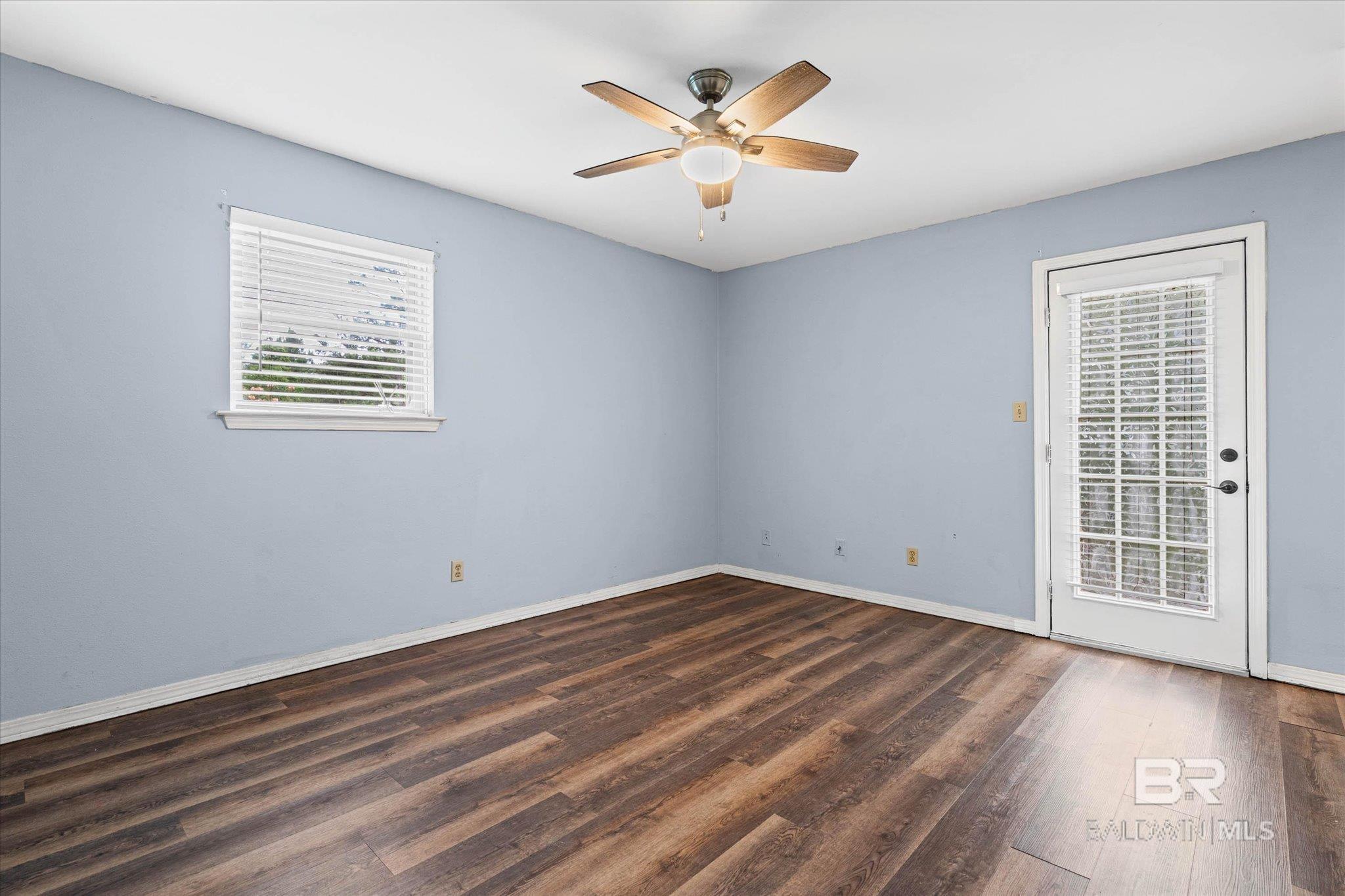 https://zimg.paragon.ice.com/ParagonImages/Property/PG/BCAR/396875/9/0/0/07cd5e373f5a3db164c0fcb3753533a9/7/bd5823eedd41812b881a1d9e825bc091/396875-7198a48e-6465-487d-aab3-7c9d0dda4fbb.JPG
