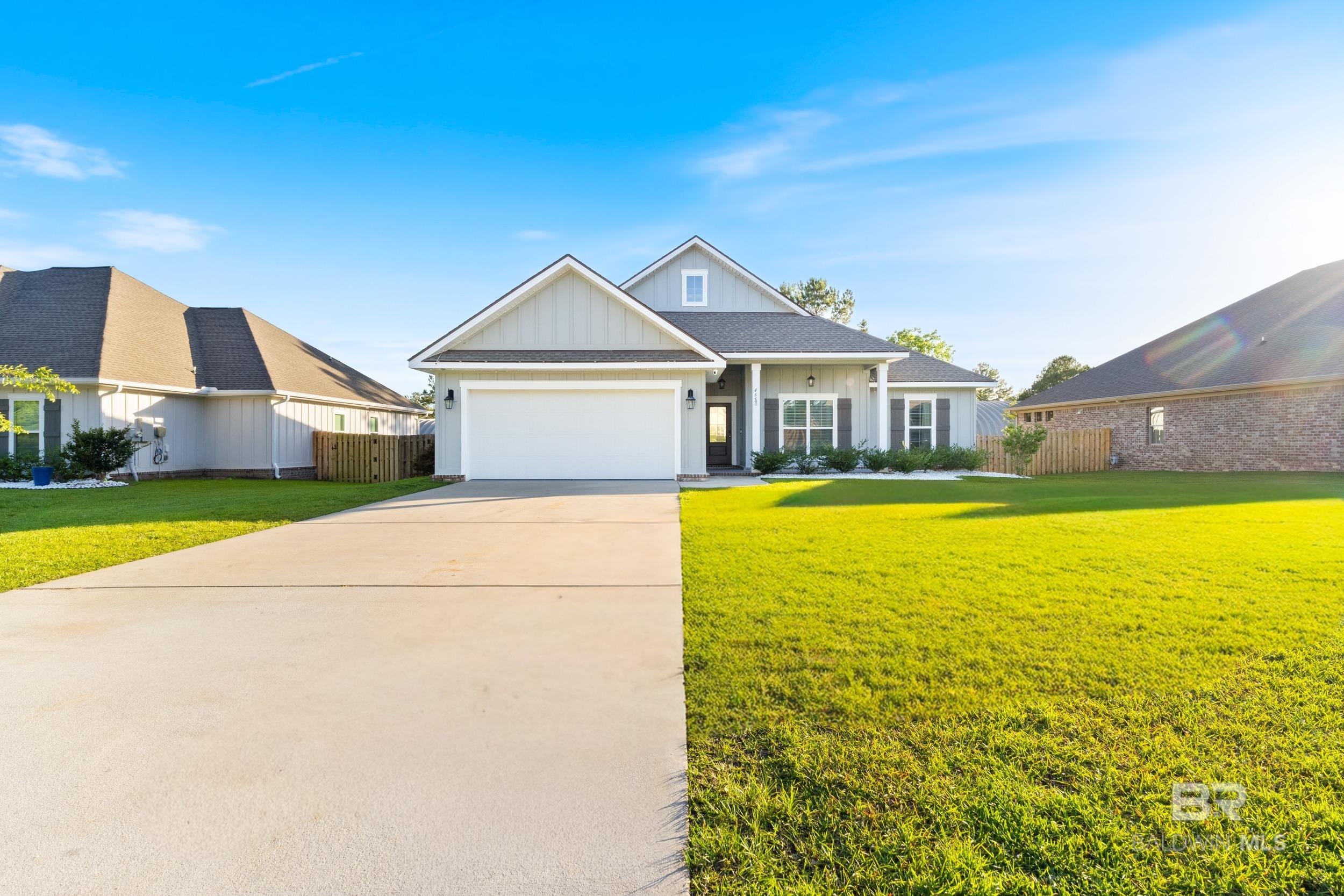 https://zimg.paragon.ice.com/ParagonImages/Property/PG/BCAR/396892/1/0/0/f312abd8552a1b0d796817101bdc9d19/7/b106b31292d5d4dea6c6e58bf20e25ce/396892-0ef8d2f3-4613-4f79-af82-d0ff2d574716.JPG