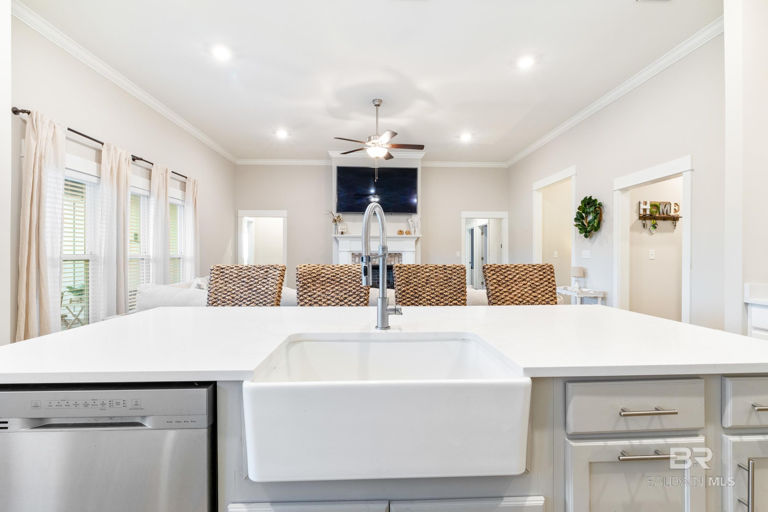 https://zimg.paragon.ice.com/ParagonImages/Property/PG/BCAR/396892/18/0/0/647eaffe886b53d8e29e6002f181f621/7/b106b31292d5d4dea6c6e58bf20e25ce/396892-d354098a-bcce-436e-a343-90d2885fa839.JPG