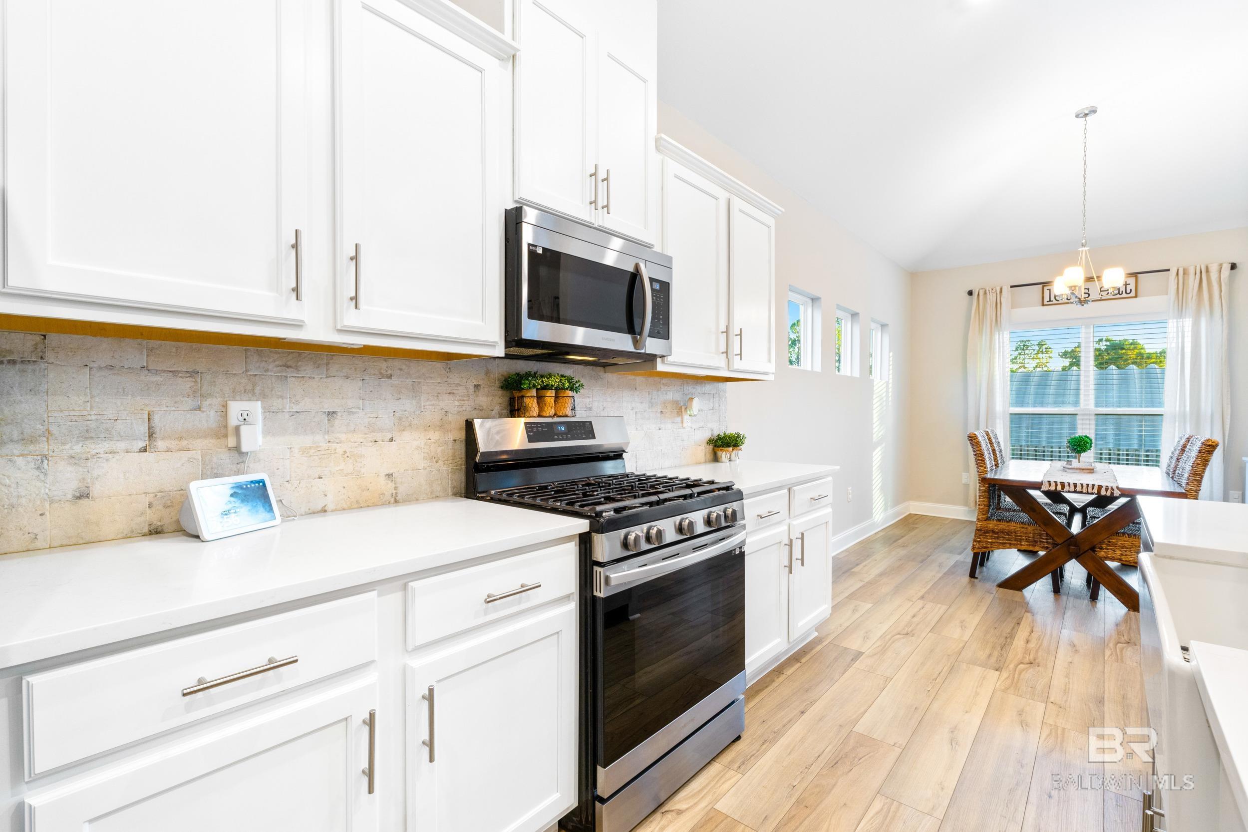 https://zimg.paragon.ice.com/ParagonImages/Property/PG/BCAR/396892/19/0/0/3f1d49ad9009e108b5c10d7fe955be24/7/b106b31292d5d4dea6c6e58bf20e25ce/396892-1b1bb3b9-0743-4ce9-be06-2ae3fec33715.JPG