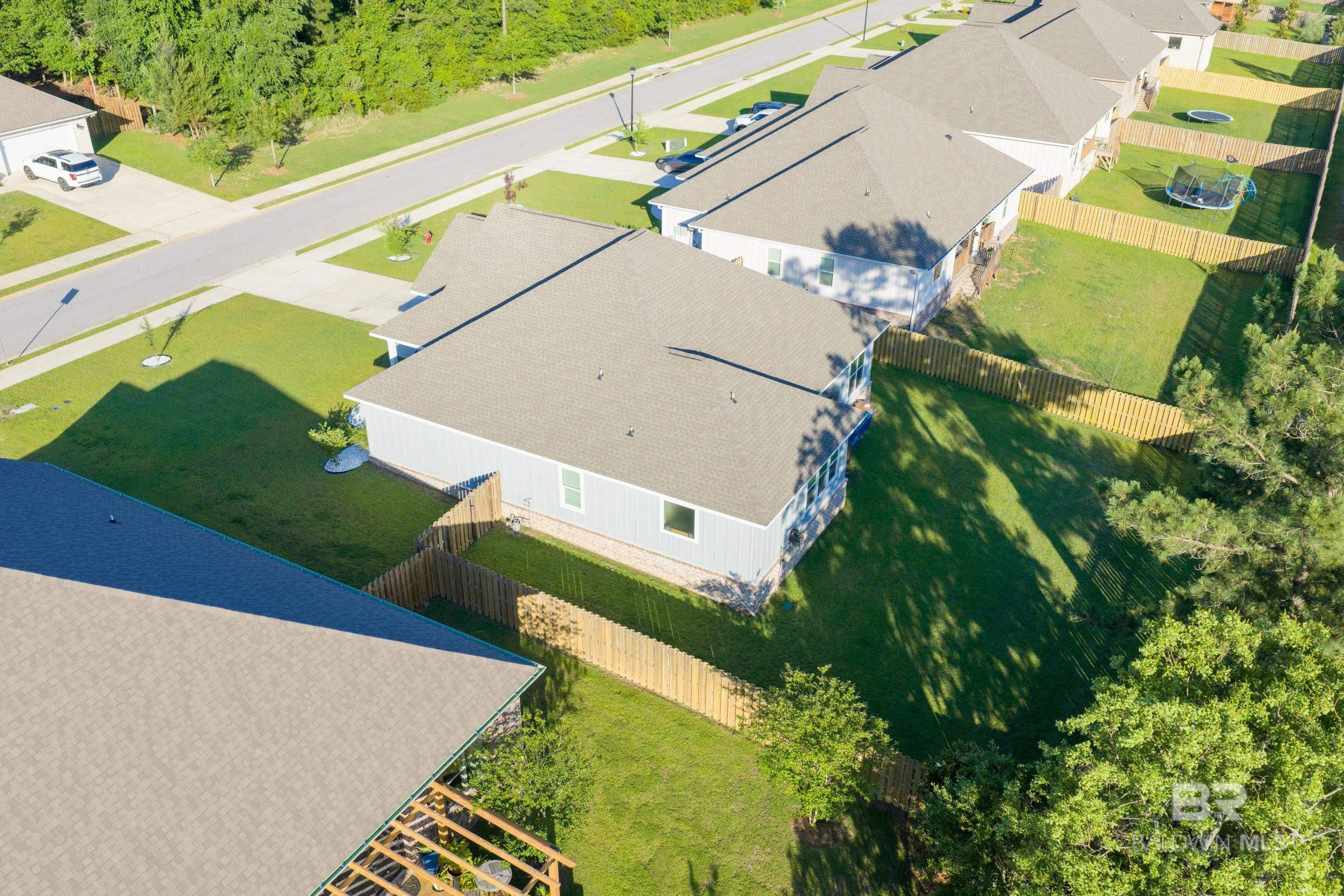 https://zimg.paragon.ice.com/ParagonImages/Property/PG/BCAR/396892/46/0/0/053a510e3609ea55ac980934746016e5/7/b106b31292d5d4dea6c6e58bf20e25ce/396892-405163cc-3f7d-451b-b008-bd053f0842d7.JPG