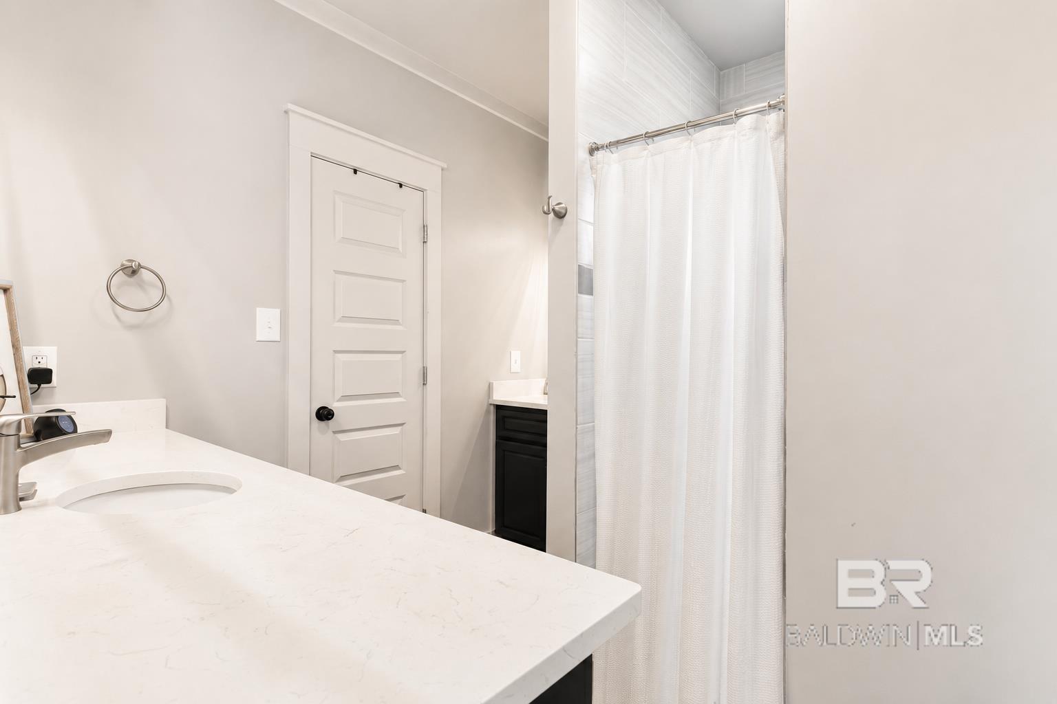 https://zimg.paragon.ice.com/ParagonImages/Property/PG/BCAR/396919/18/0/0/479473495af356534489c65442402750/7/a835a05d622358e5e7e64d48a8ac4f20/396919-6a3afcc1-7e42-4c29-ac58-f80e5a61eb58.JPG