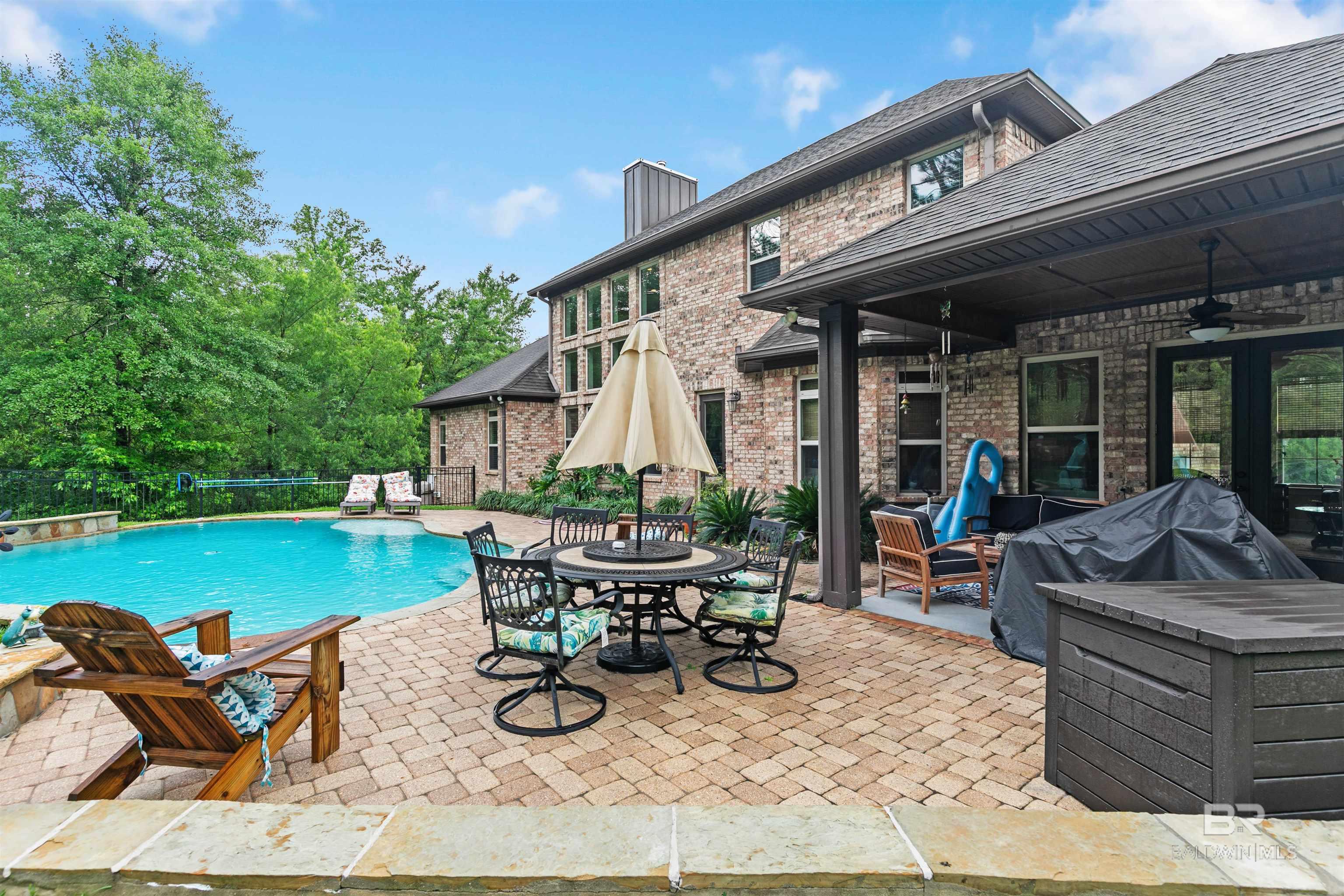 https://zimg.paragon.ice.com/ParagonImages/Property/PG/BCAR/396927/74/0/0/736cca84fad1897fda17fac145c9bb8c/7/246e54ce6b4ebd8da000692c3e27dad3/396927-2dd45d9c-9959-4748-8ddf-4f5422c0b00e.JPG