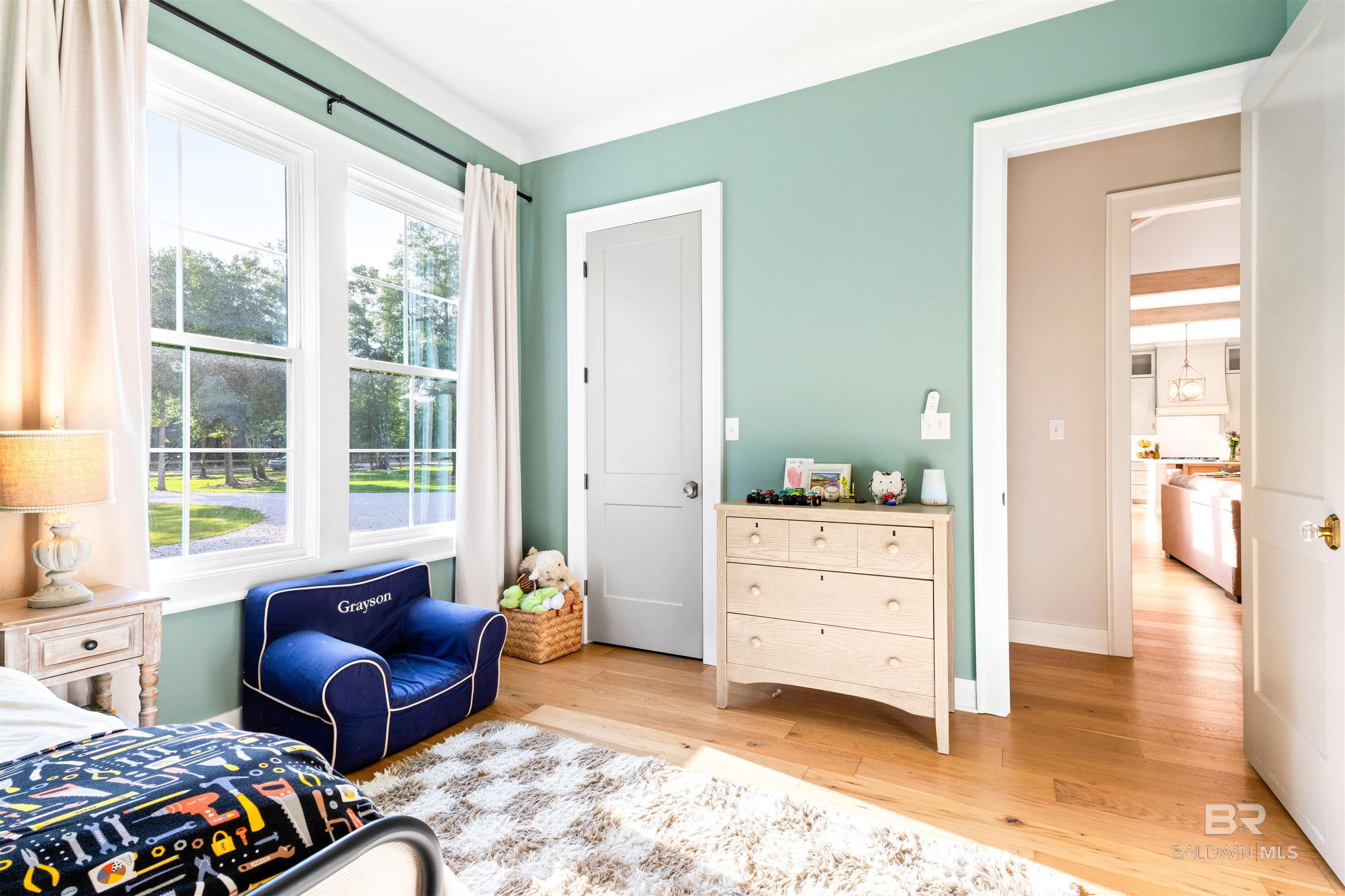 https://zimg.paragon.ice.com/ParagonImages/Property/PG/BCAR/396950/42/0/0/e4e2fd58bc84a7702432e98ca96adecd/7/02a09163fd79ba5daf9c4573bfcca5cc/396950-c49655bb-b432-4e9f-87f0-2f0876026b11.JPG