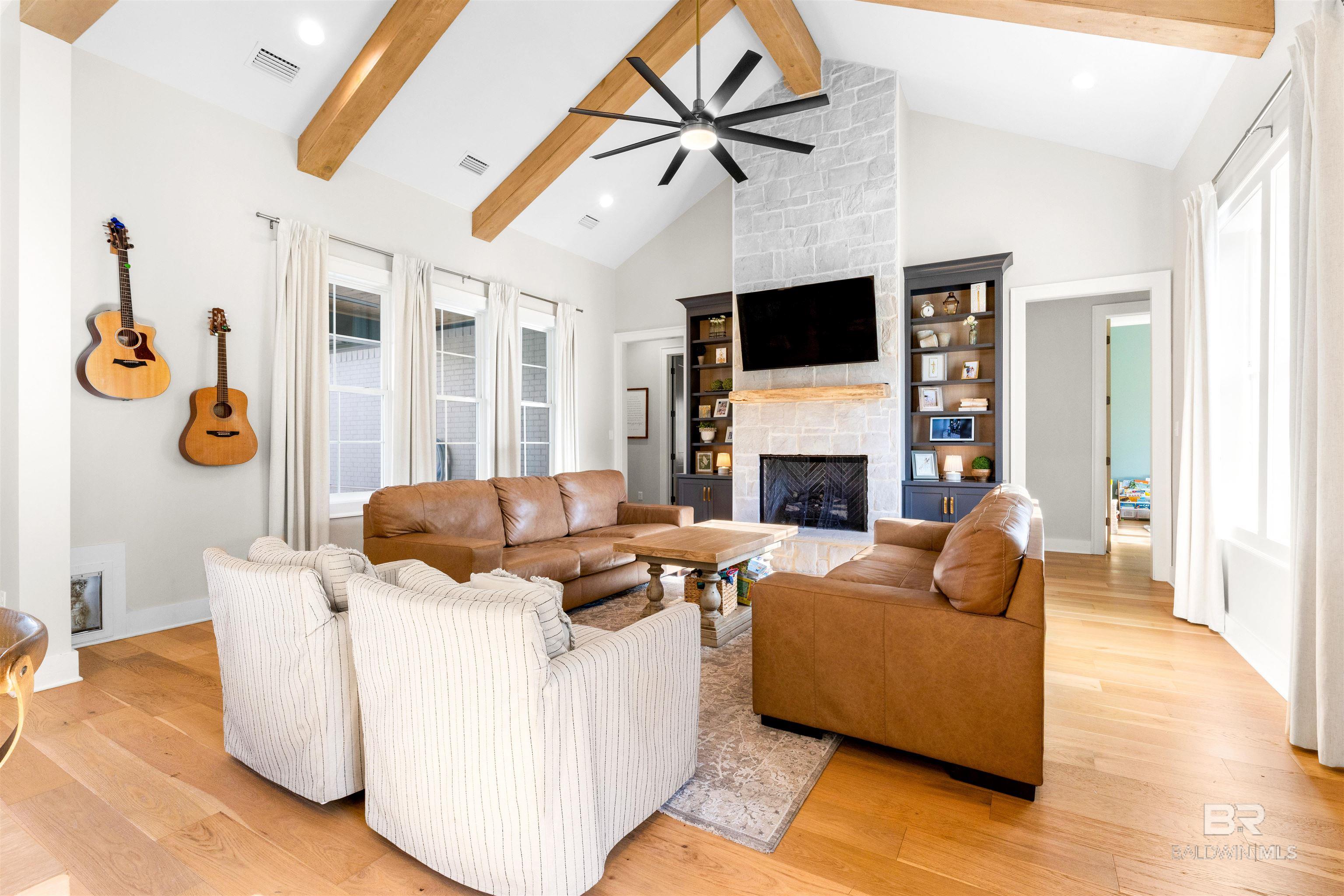 https://zimg.paragon.ice.com/ParagonImages/Property/PG/BCAR/396950/6/0/0/211d2832bf6c47b87b16a162066d6f4b/7/02a09163fd79ba5daf9c4573bfcca5cc/396950-cadff218-f0d1-4086-afaf-22a5bc0be26e.JPG