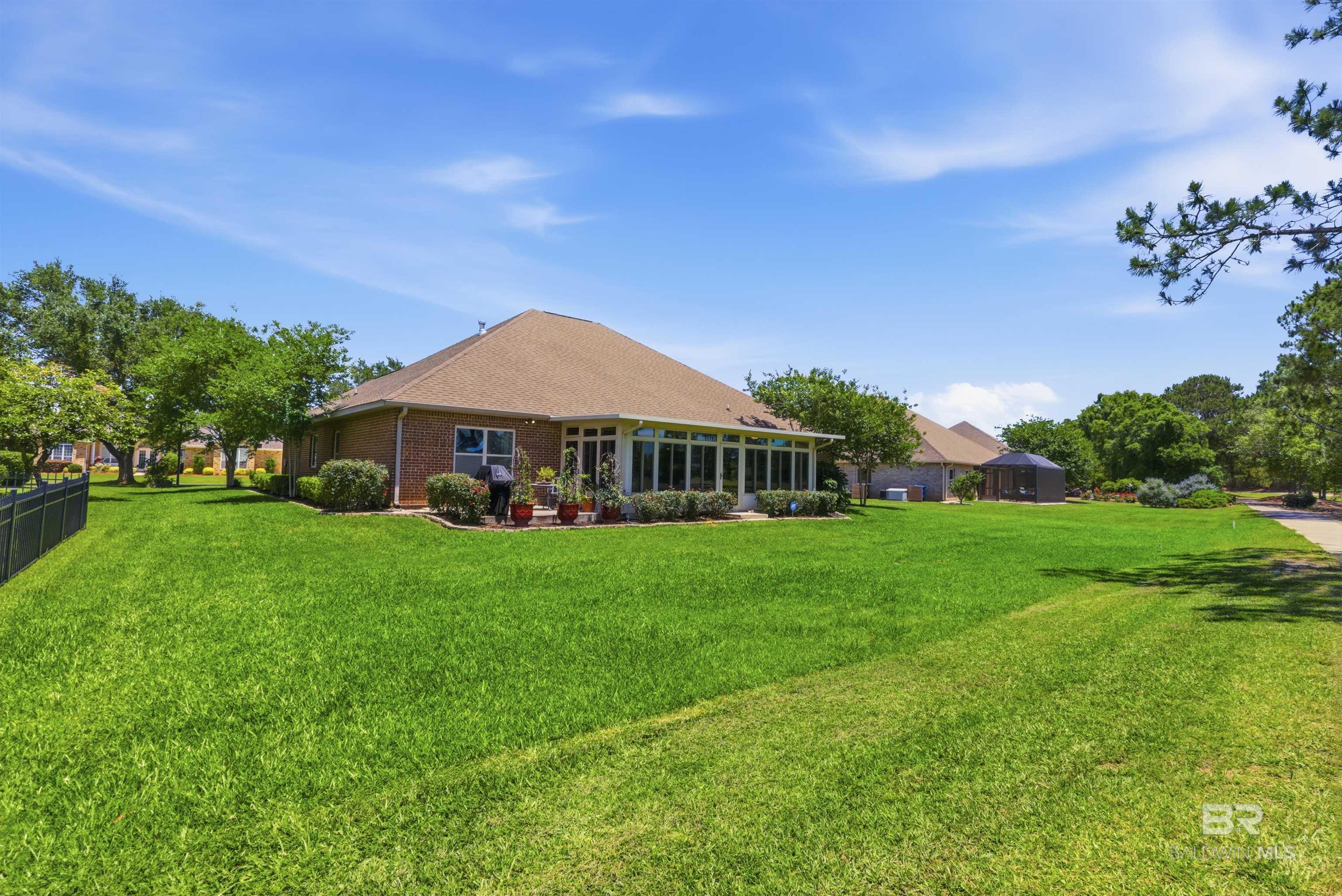 https://zimg.paragon.ice.com/ParagonImages/Property/PG/BCAR/396960/22/0/0/166eed1d5161fd799d57c762d36f971c/7/941f7eb2c5fb014af60c26f3f5e41e53/396960-37509143-e3b4-44b2-9288-ae77d8b52e16.JPG