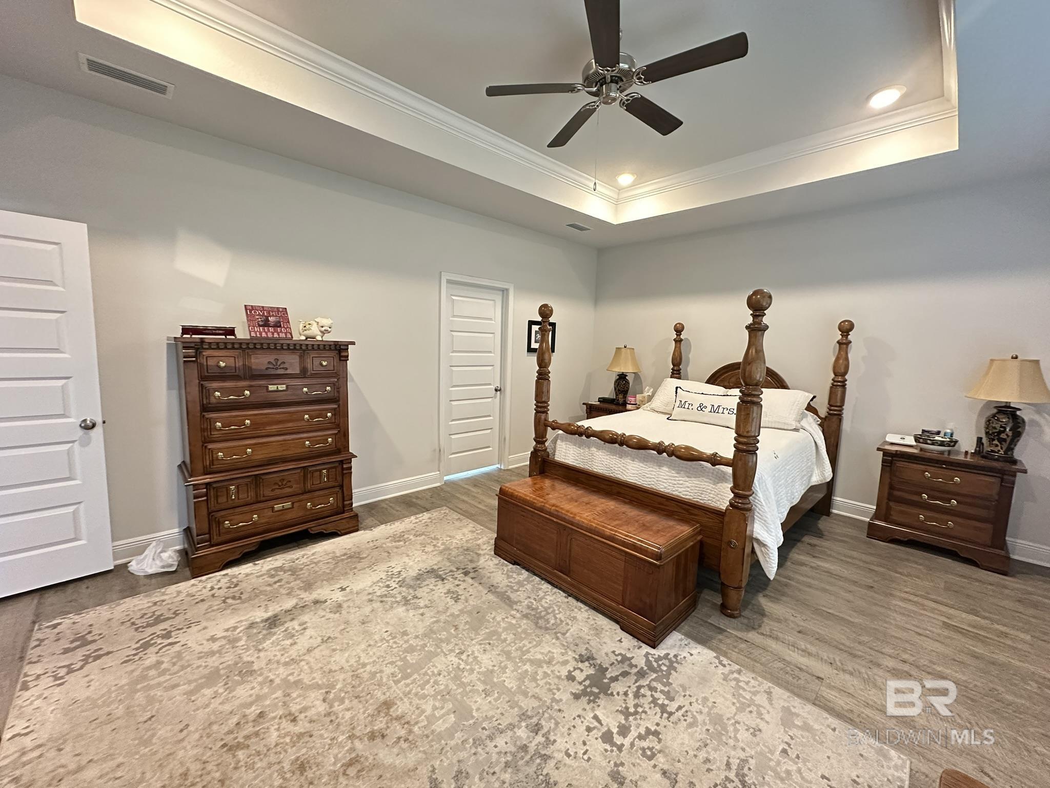https://zimg.paragon.ice.com/ParagonImages/Property/PG/BCAR/396964/11/0/0/2d4f12fe1ebf0979de5d0ffe3a125655/7/877d681c16046d98ed313523c841a127/396964-ef029ca6-9f9e-414b-8a07-ebc1d6a271d4.JPG