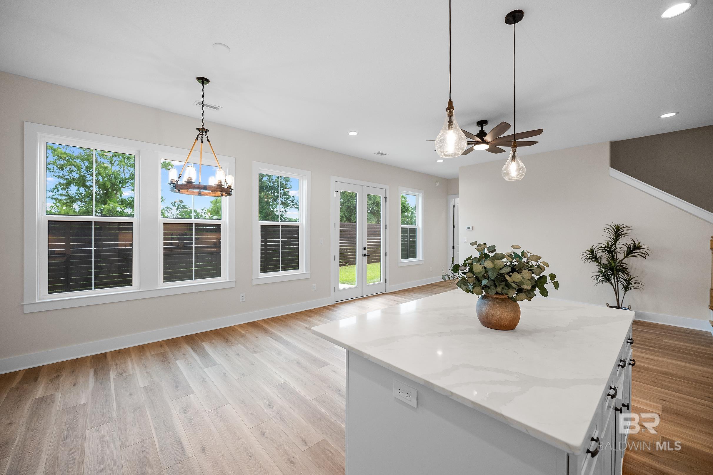 https://zimg.paragon.ice.com/ParagonImages/Property/PG/BCAR/396965/13/0/0/95430f9dc2f838e9238cc8755dabbe99/7/0fc554448e285f69f42afe869695cd21/396965-ac3fd513-3555-45ed-acf9-c705599e73d6.JPG