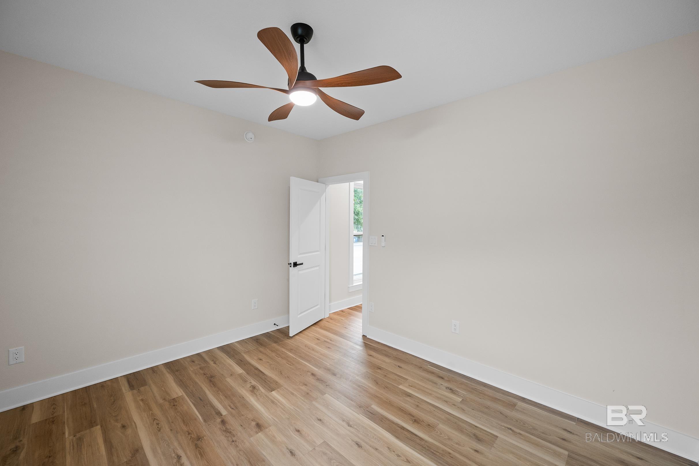https://zimg.paragon.ice.com/ParagonImages/Property/PG/BCAR/396965/38/0/0/4f4d7d160b27c3de4d7104cd2953a11c/7/0fc554448e285f69f42afe869695cd21/396965-8d61f26b-e88d-4be6-a003-6d79351ecf29.JPG