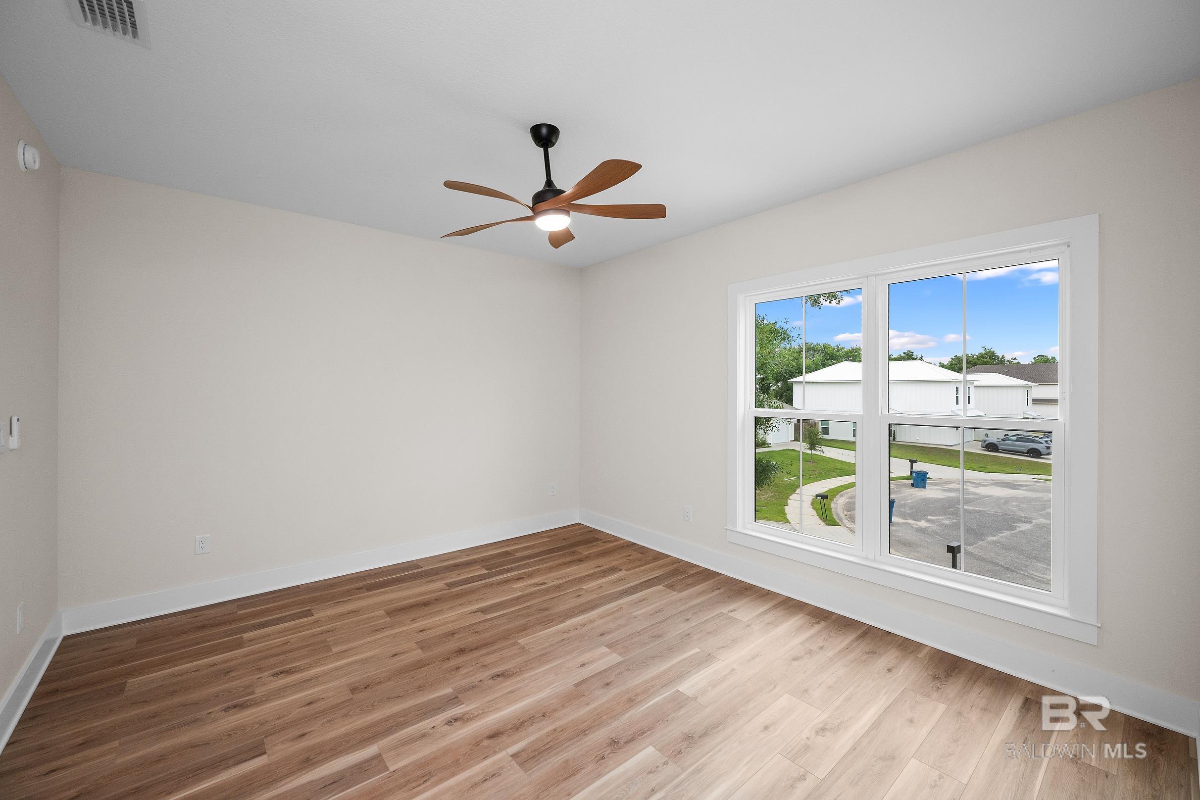 https://zimg.paragon.ice.com/ParagonImages/Property/PG/BCAR/396965/42/0/0/0f4dcbbf39a34cd4de912633fc5567b2/7/0fc554448e285f69f42afe869695cd21/396965-e064b67a-aed6-4e4b-b56a-e7e4e9319889.JPG