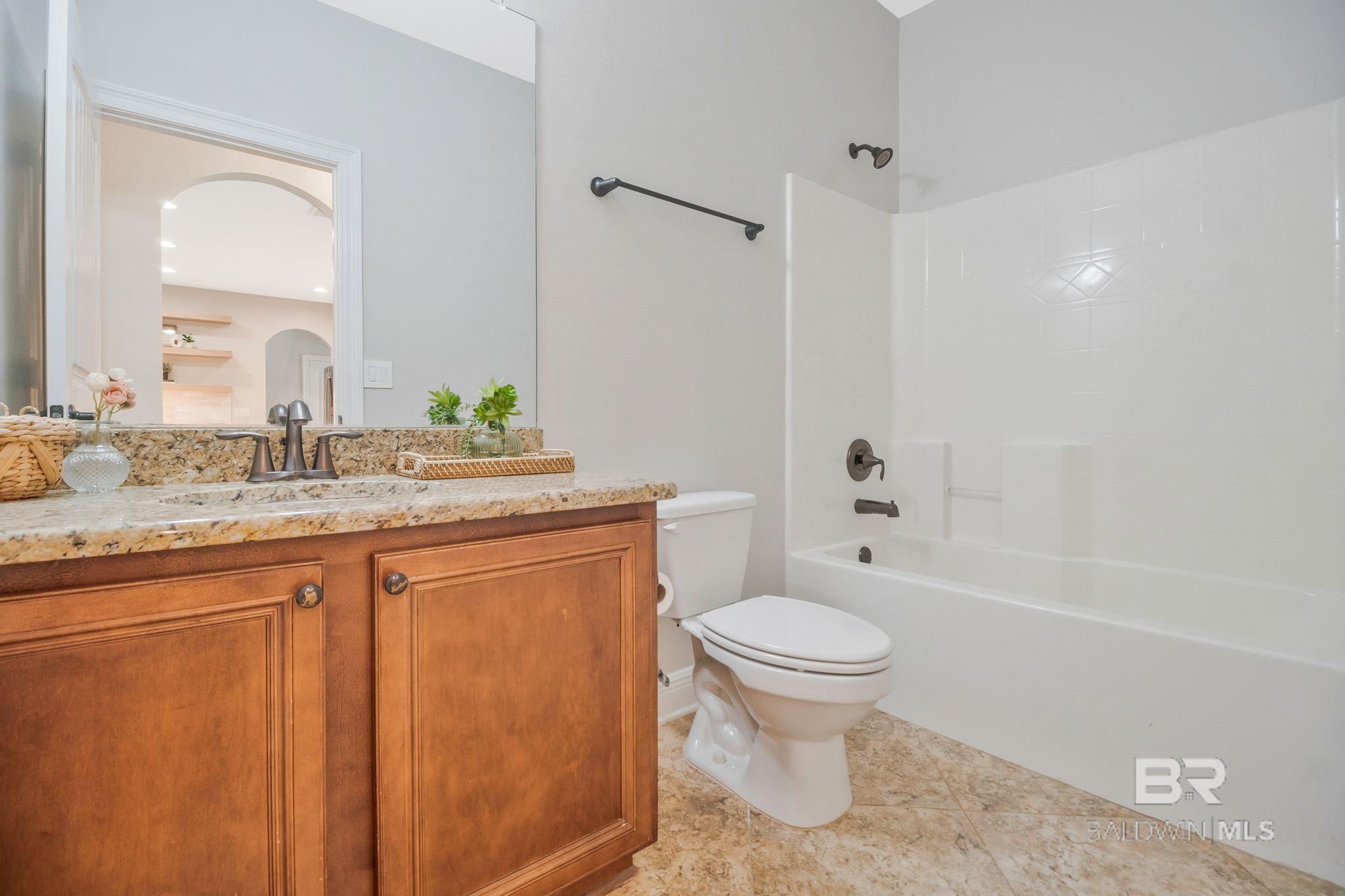 https://zimg.paragon.ice.com/ParagonImages/Property/PG/BCAR/396966/19/0/0/457fa09efaaeba41ca8ec53df47ce2eb/7/557960b9bc59ef9354c986df9fc84dc1/396966-c25f3583-1845-4e38-bc98-0375da2e15b7.JPG