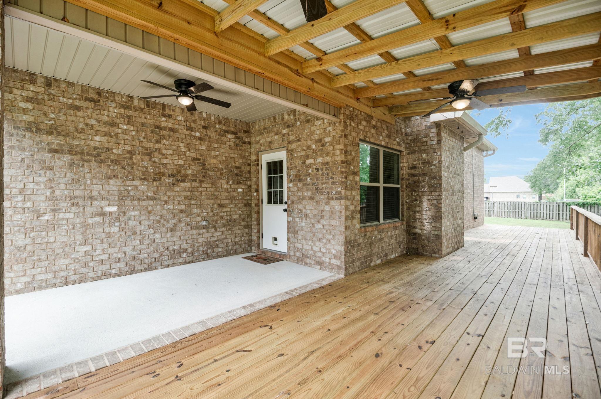 https://zimg.paragon.ice.com/ParagonImages/Property/PG/BCAR/396966/30/0/0/1a16a79dab390c593dfda2d4c4e70033/7/557960b9bc59ef9354c986df9fc84dc1/396966-badf5858-4707-427f-bd00-5a5cef505fae.JPG