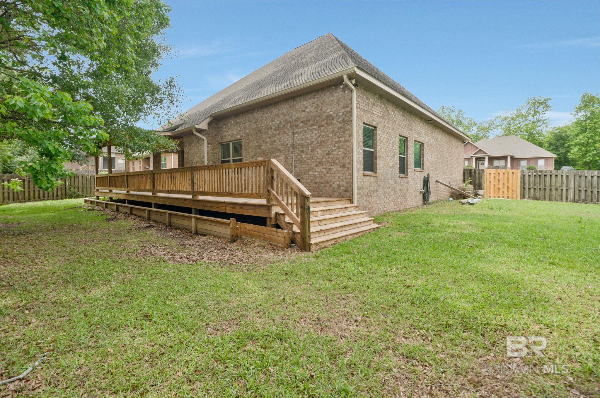 https://zimg.paragon.ice.com/ParagonImages/Property/PG/BCAR/396966/34/0/0/06e9a712ae32d72d44ece71a92140ebc/7/557960b9bc59ef9354c986df9fc84dc1/396966-c1981fb7-0976-4c46-b811-bef4f4da2c60.JPG