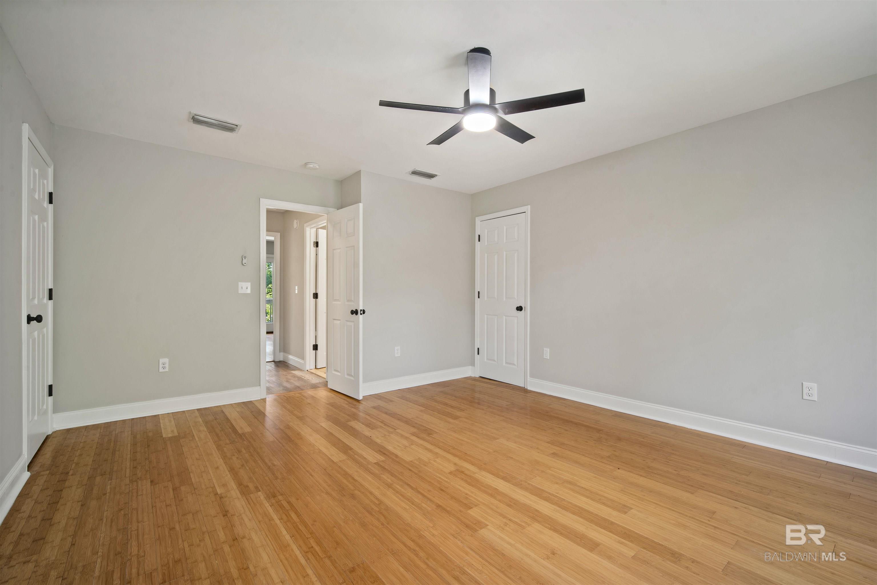 397005 | Photo 25