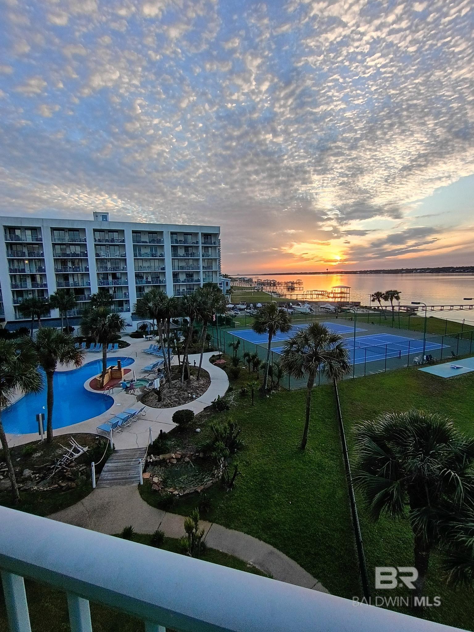 https://zimg.paragon.ice.com/ParagonImages/Property/PG/BCAR/397012/21/0/0/fdca8293441ea3505ef3c649d93ece3f/7/2d3b47437b5248083eae405073e4df8a/397012-B03869F5-78EF-4F92-BA7D-C2C45E8ACE04.JPG