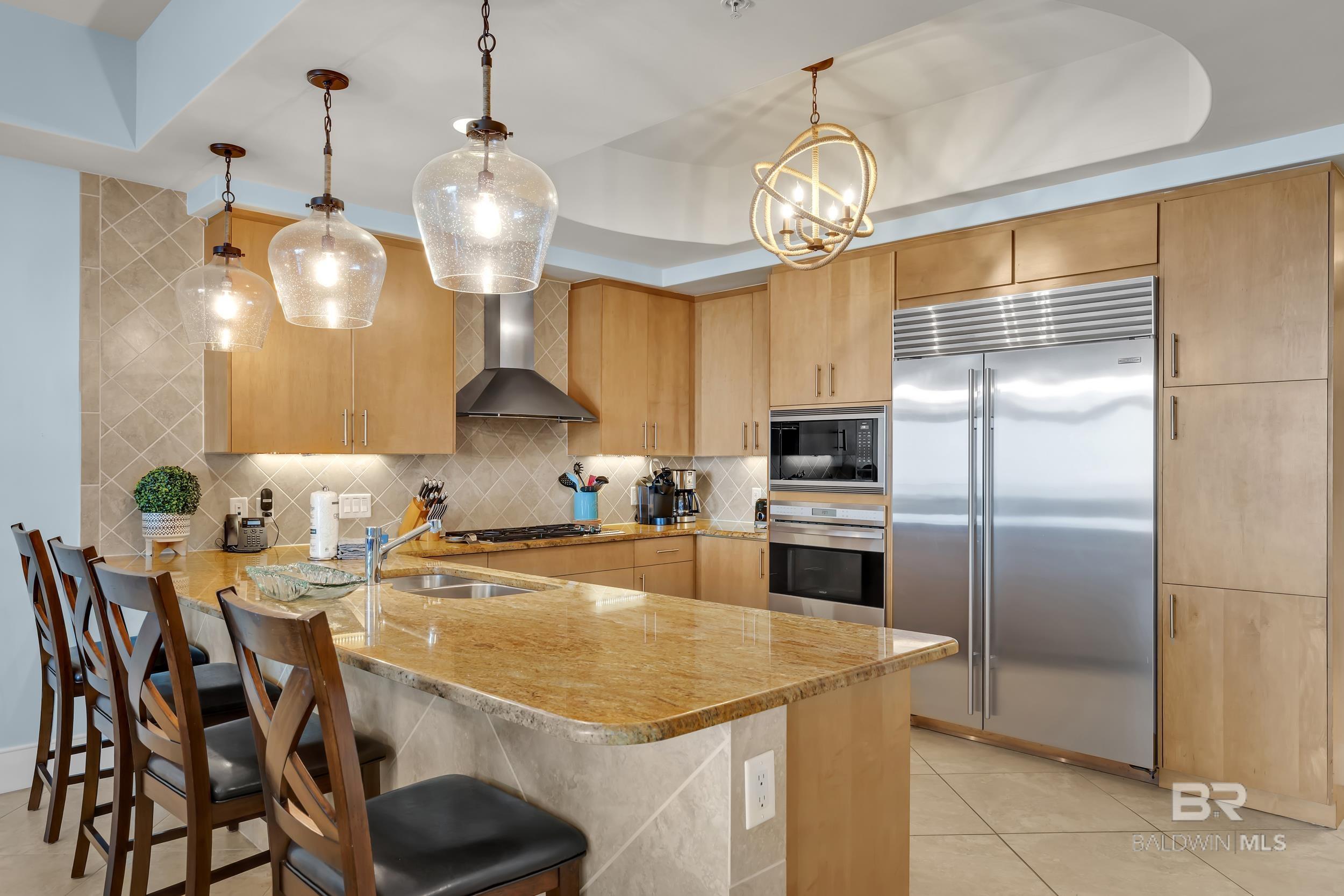 https://zimg.paragon.ice.com/ParagonImages/Property/PG/BCAR/397041/12/0/0/47a38f2abbd96433e3084d3de654bc2a/7/6d47da417f9f2dedfc6efa3f78204437/397041-ca250179-a89a-40a6-84f3-63abc279020c.JPG