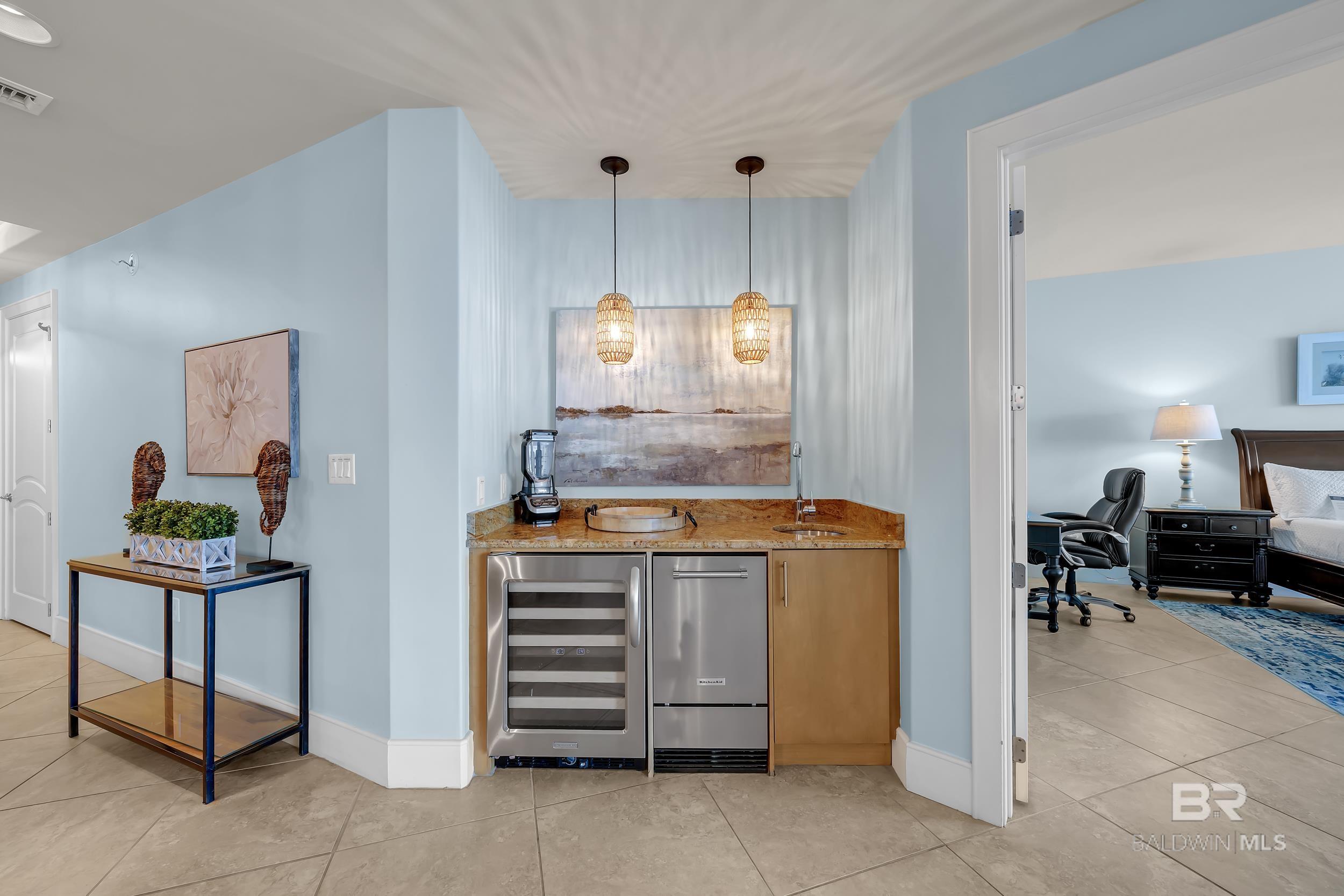 https://zimg.paragon.ice.com/ParagonImages/Property/PG/BCAR/397041/13/0/0/8c14233432138784ca1eeb309e4b1c00/7/6d47da417f9f2dedfc6efa3f78204437/397041-f2983af6-de23-4c44-be32-743c1ea78225.JPG