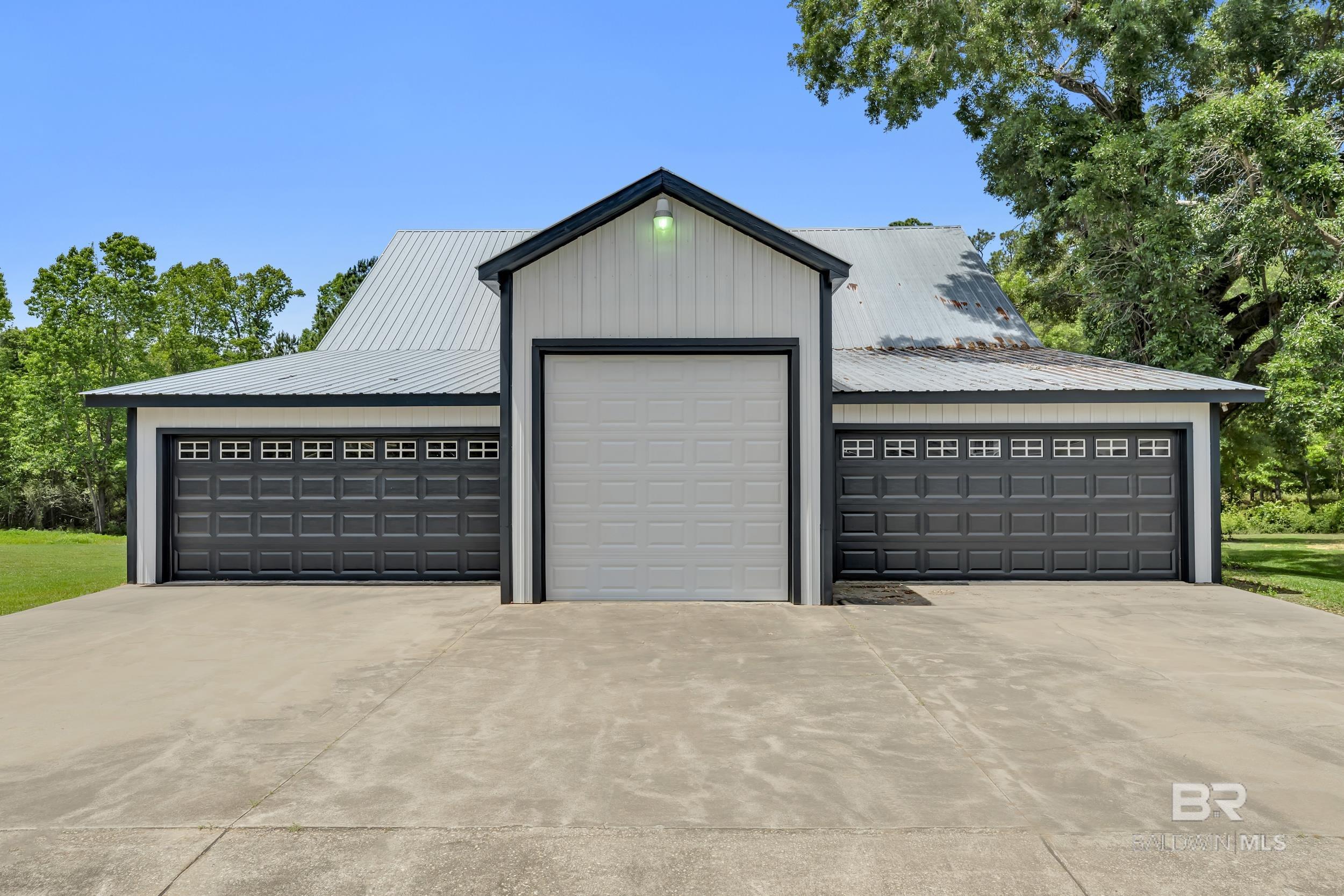 https://zimg.paragon.ice.com/ParagonImages/Property/PG/BCAR/397042/10/0/0/2a1f4e97a46655b5c0d4e562505c9fb6/7/862d3ad8d81251832a16e062c92acca2/397042-c67324a7-644e-46de-9ac0-cf71d2b20034.JPG