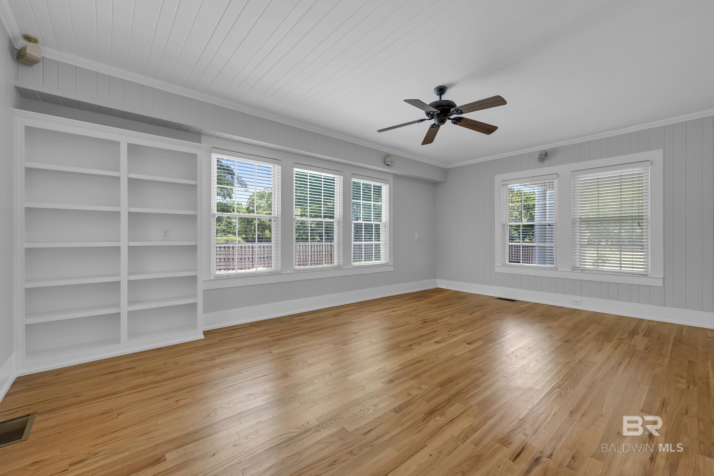 https://zimg.paragon.ice.com/ParagonImages/Property/PG/BCAR/397042/31/0/0/f00afda2714320b44cd31c04ca6f0fbe/7/862d3ad8d81251832a16e062c92acca2/397042-63df36c9-f42e-4d3d-b87b-9cccefa4f90b.JPG