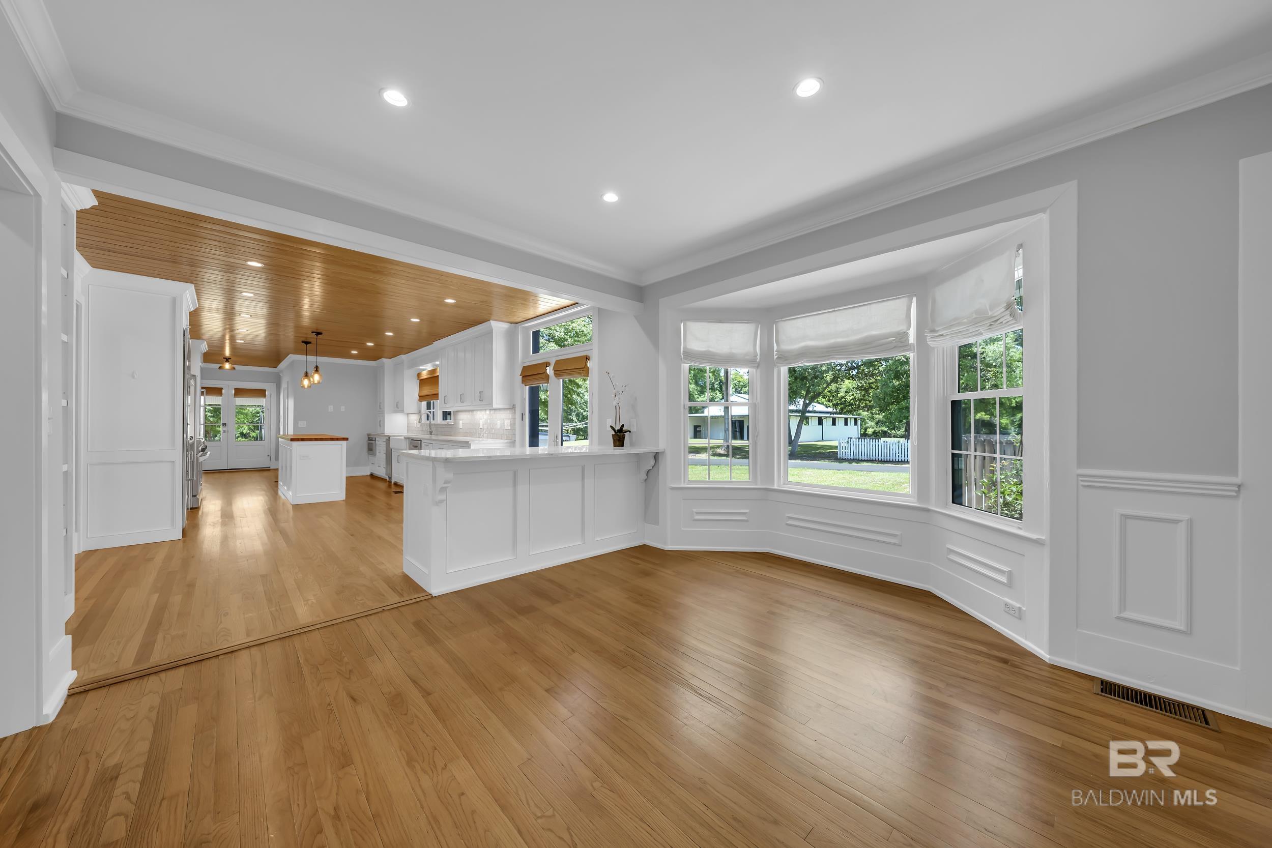 https://zimg.paragon.ice.com/ParagonImages/Property/PG/BCAR/397042/33/0/0/ab93f4fac82026150cce525b1cc14852/7/862d3ad8d81251832a16e062c92acca2/397042-b39eb3e9-5f39-425b-b3ff-d15fad0ec211.JPG