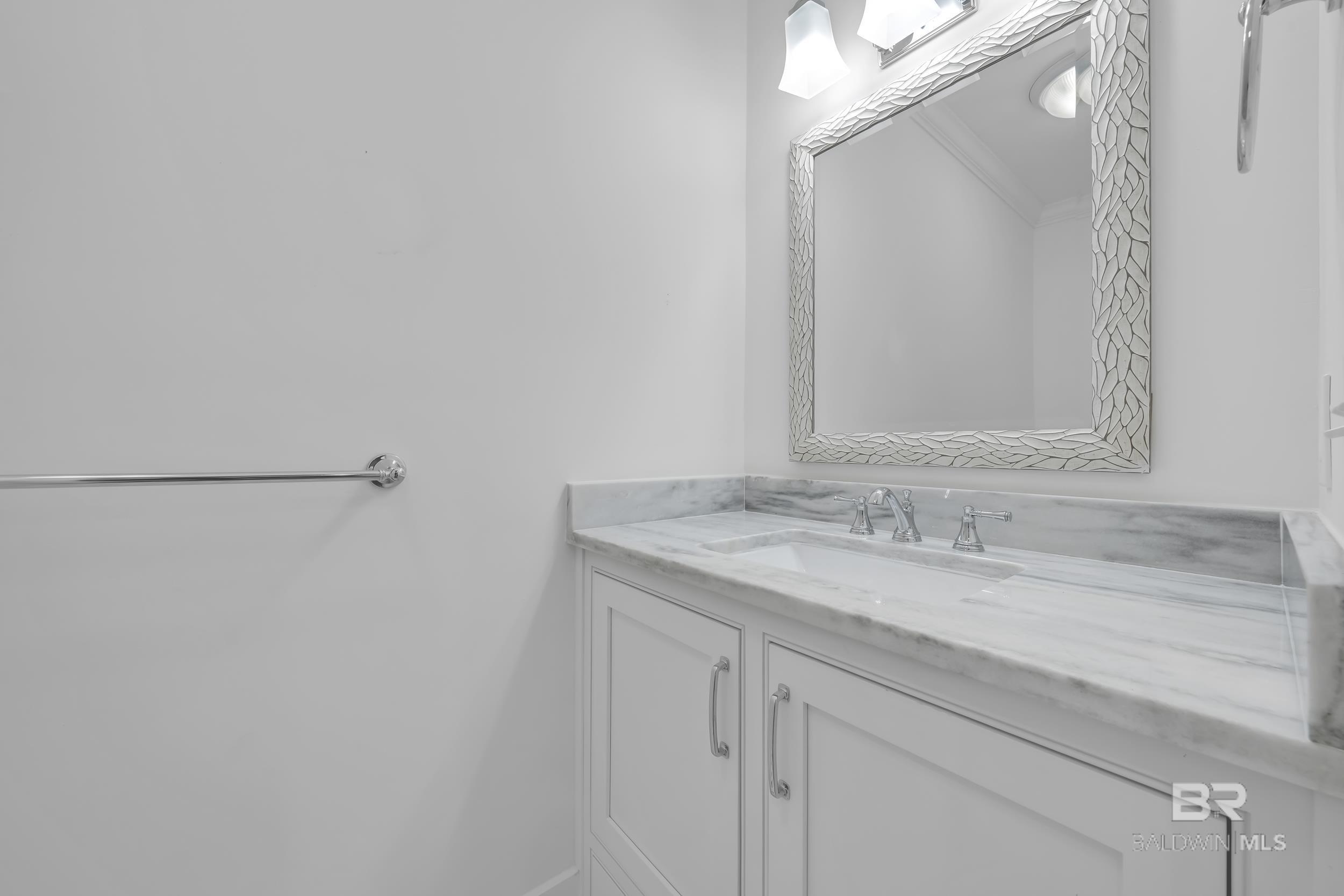 https://zimg.paragon.ice.com/ParagonImages/Property/PG/BCAR/397042/52/0/0/b6c9bba28d0a9d682a2257c594c6445b/7/862d3ad8d81251832a16e062c92acca2/397042-0b2e741b-5799-4080-b06d-7152c4920357.JPG