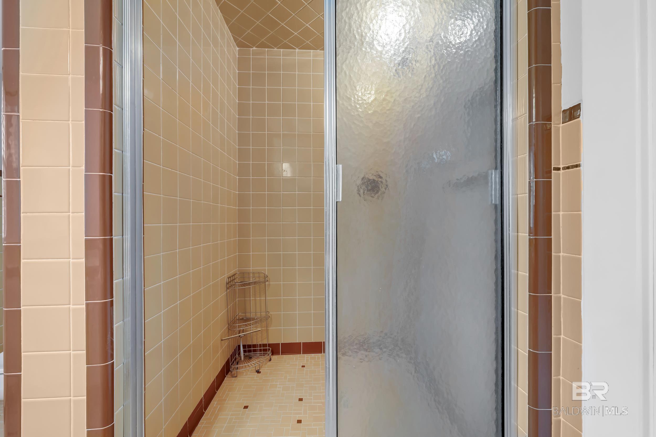 https://zimg.paragon.ice.com/ParagonImages/Property/PG/BCAR/397042/59/0/0/8e12c8637e956e5a8285848e3e819eec/7/862d3ad8d81251832a16e062c92acca2/397042-0a51c0ae-7b68-4215-a589-d6893f29c2c5.JPG