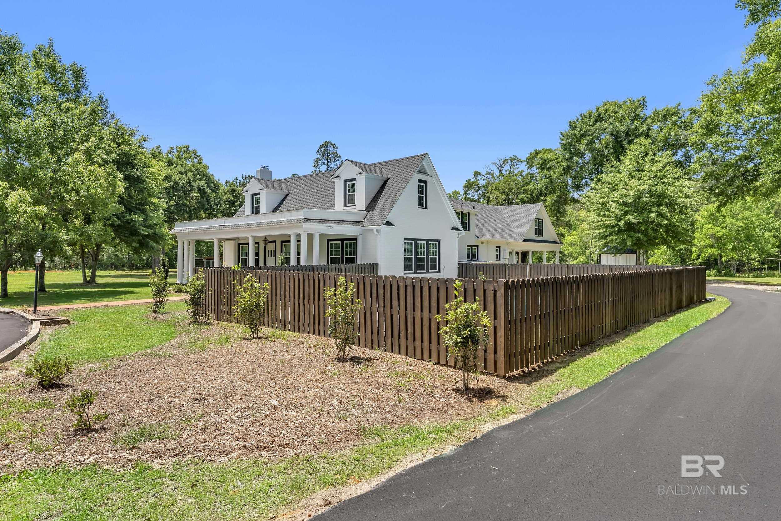 https://zimg.paragon.ice.com/ParagonImages/Property/PG/BCAR/397042/7/0/0/347e642b681d891effb8db18ce7955f2/7/862d3ad8d81251832a16e062c92acca2/397042-a9639e34-dc16-49fe-8a6b-b0047e986a51.JPG