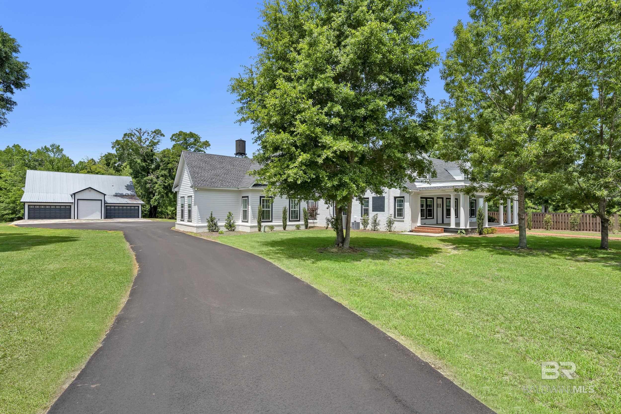 https://zimg.paragon.ice.com/ParagonImages/Property/PG/BCAR/397042/9/0/0/e2cd7027a7137249d36f8021c80a51fa/7/862d3ad8d81251832a16e062c92acca2/397042-11516adc-117a-4d3a-87f3-60766d9f3f6f.JPG