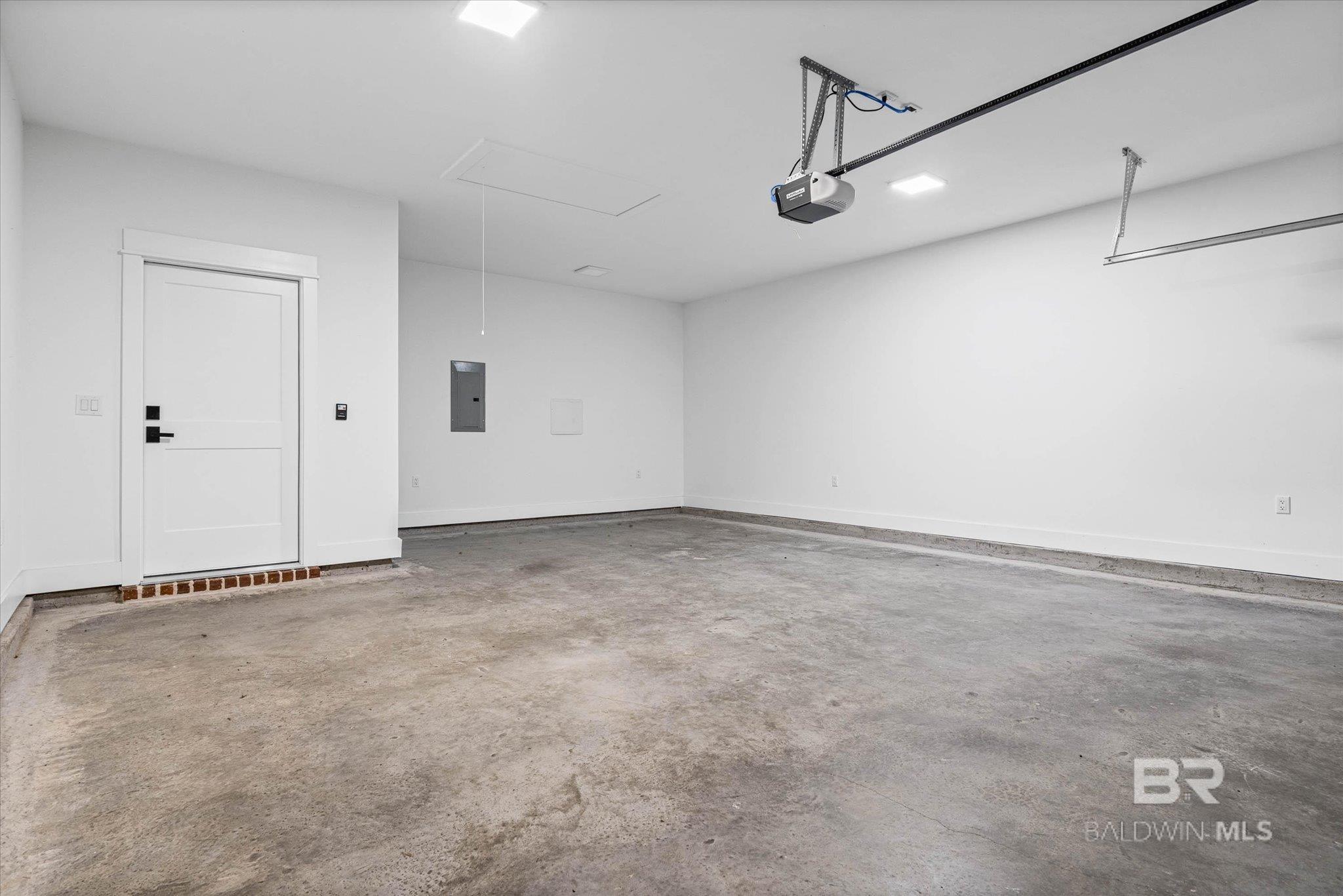 397046 | Photo 22