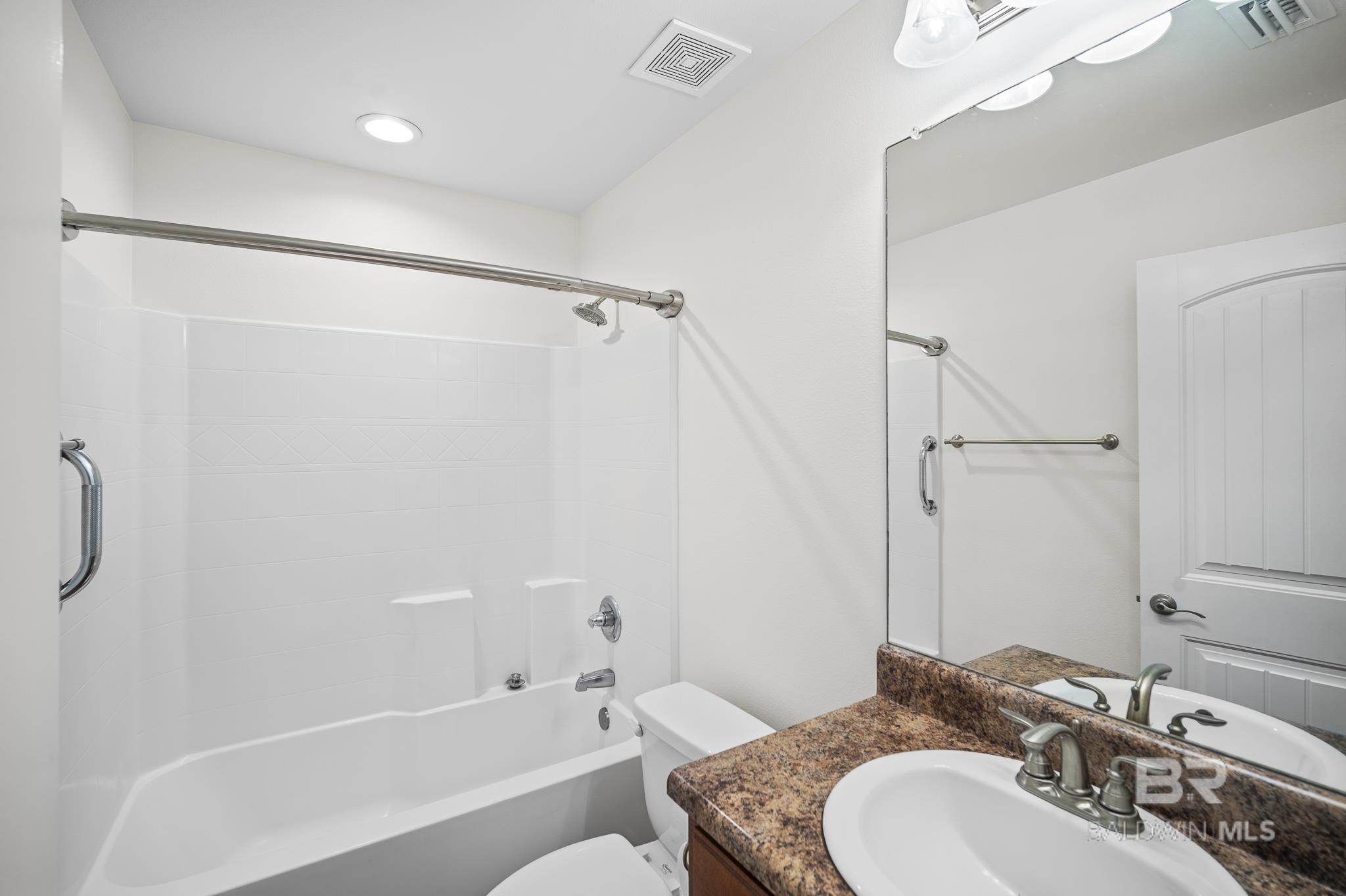 https://zimg.paragon.ice.com/ParagonImages/Property/PG/BCAR/397060/10/0/0/794023dcb59e53a44ca4738780abf9ab/7/5be2bf1edbce0d984425a648c8592b22/397060-b93ef91c-a313-43a7-8473-d47b228b3f5d.JPG