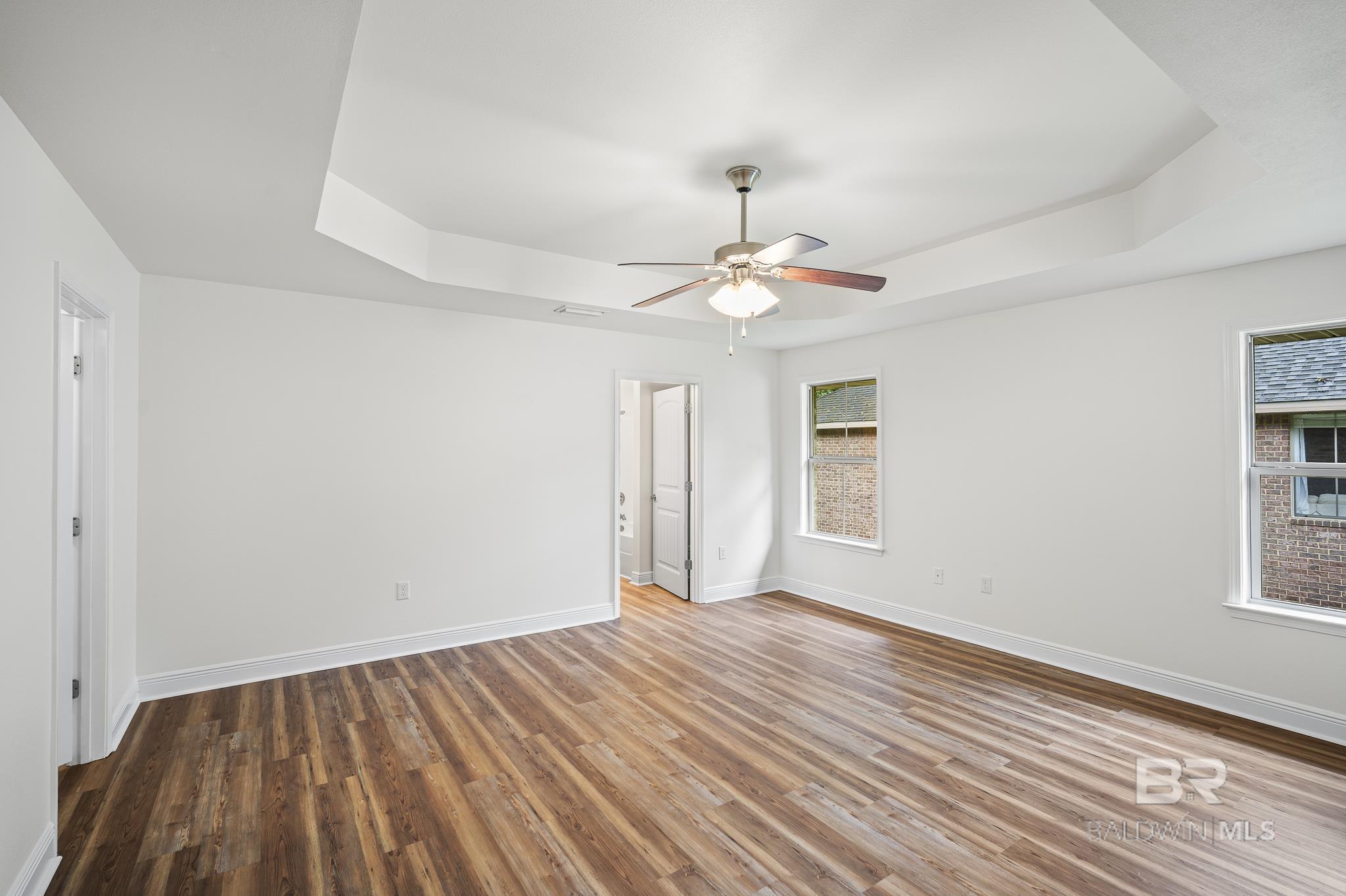 https://zimg.paragon.ice.com/ParagonImages/Property/PG/BCAR/397060/13/0/0/f91decbb191dfd5e92c3eab1b20081a9/7/5be2bf1edbce0d984425a648c8592b22/397060-716e4f69-266c-417a-b273-4fbb1d4e9218.JPG