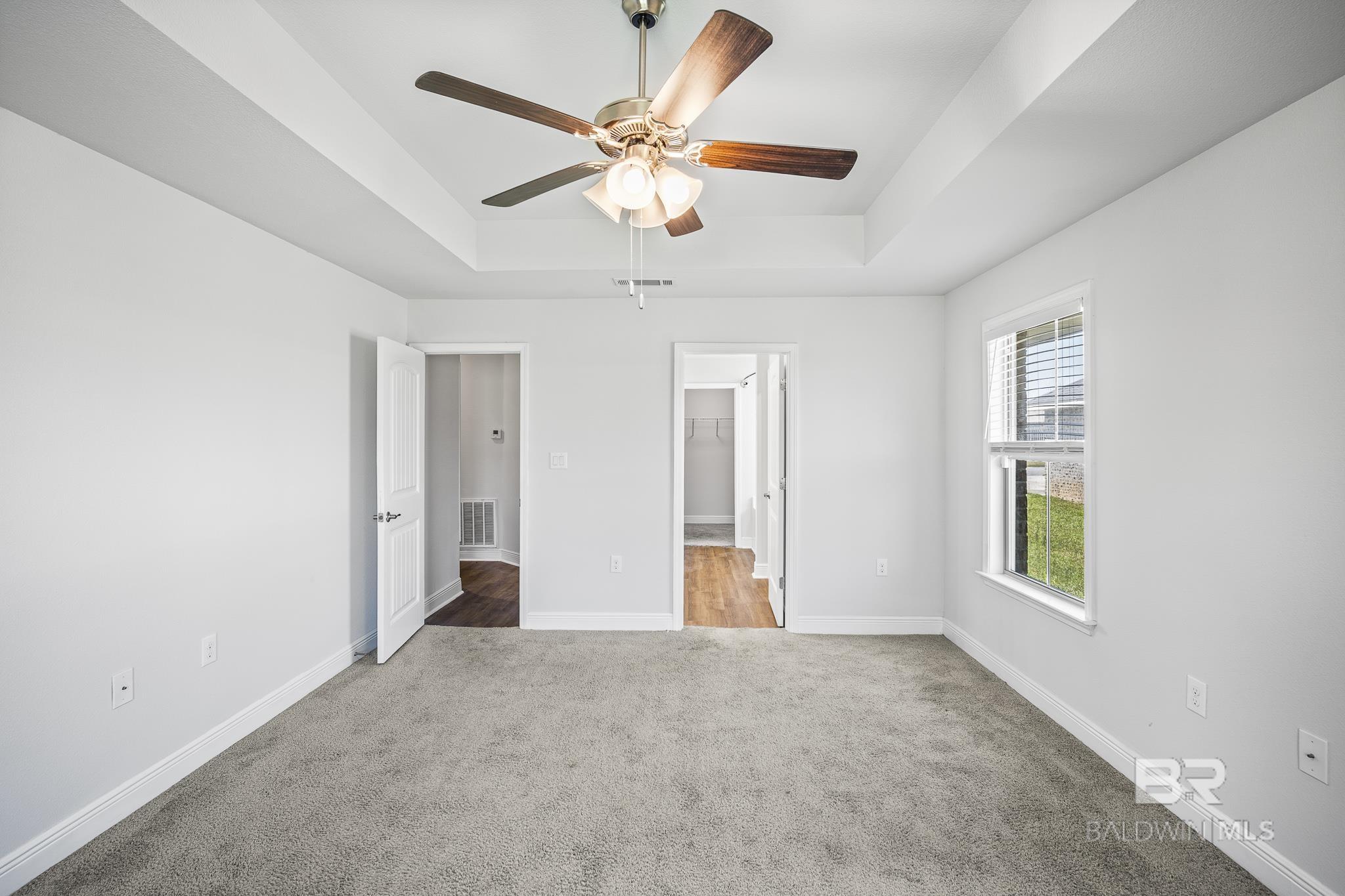 https://zimg.paragon.ice.com/ParagonImages/Property/PG/BCAR/397107/13/0/0/af7fea81c02b106f4a8e525d5785cd64/7/e54ca7c9ff1fc745eca32b14ade90726/397107-FD4BA531-B16D-4AB1-BFEE-524BD138F3DA.JPG