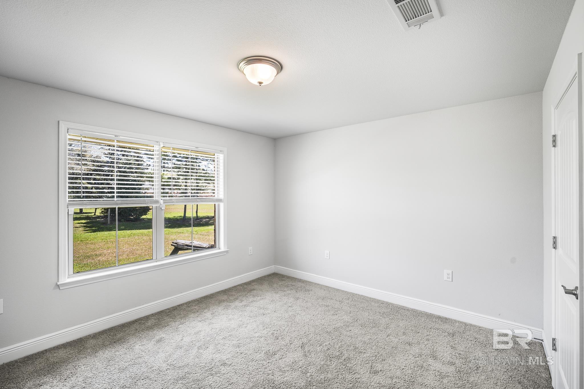 https://zimg.paragon.ice.com/ParagonImages/Property/PG/BCAR/397107/21/0/0/9baa2e617f0cf18e51d09eb2397b1daa/7/e54ca7c9ff1fc745eca32b14ade90726/397107-2B3AC6AD-8F7F-4370-B92B-FFFE63CCE9DA.JPG