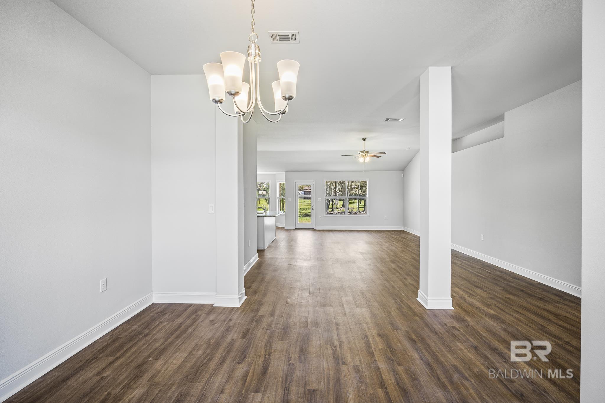 https://zimg.paragon.ice.com/ParagonImages/Property/PG/BCAR/397107/3/0/0/2587f46d195f0b0c805157936299ae2c/7/e54ca7c9ff1fc745eca32b14ade90726/397107-6C074037-255B-419C-83A1-7B7B905FA84A.JPG