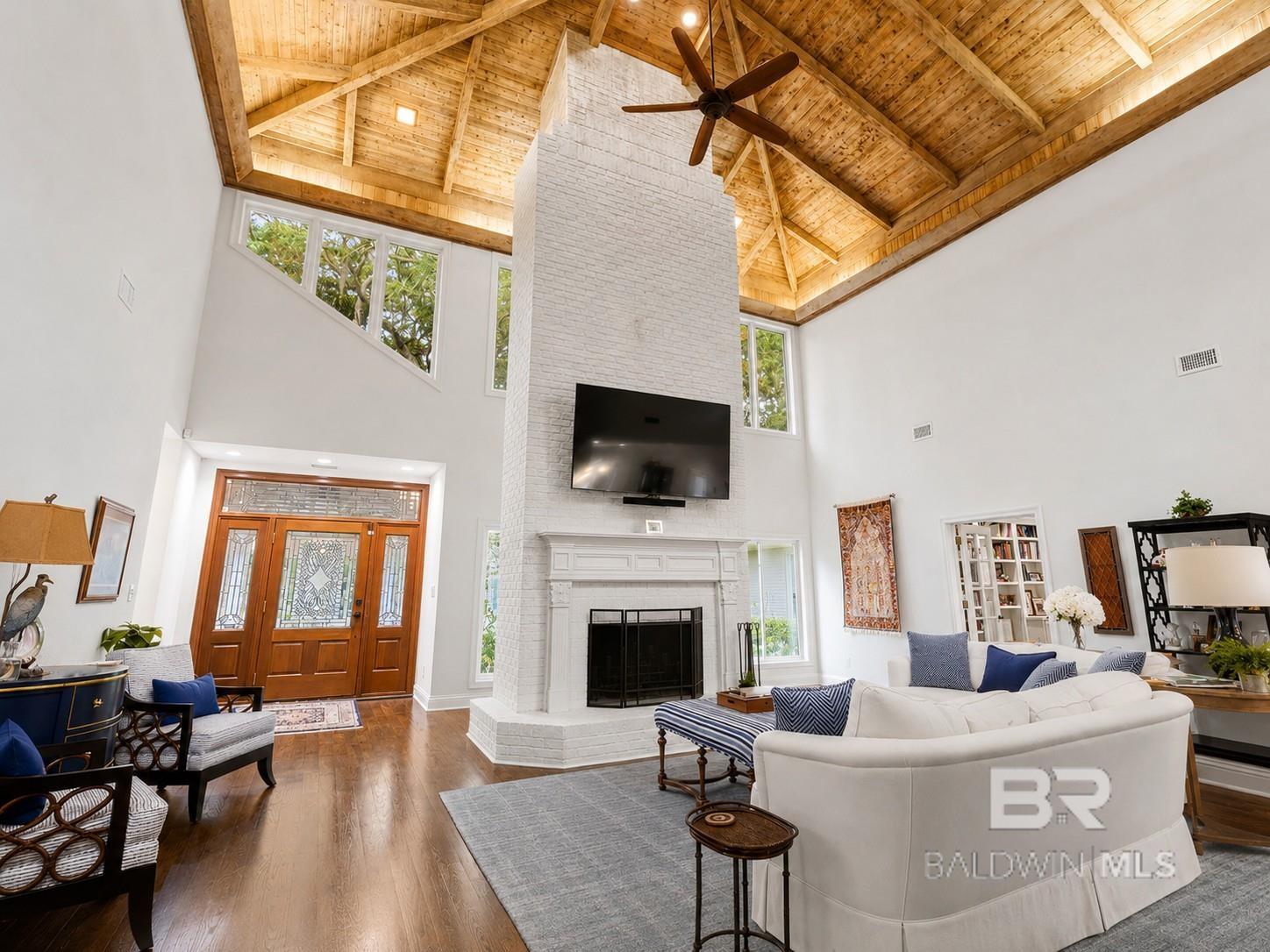https://zimg.paragon.ice.com/ParagonImages/Property/PG/BCAR/397114/12/0/0/d3808746f9e8bbf63d38ca7e2115d3cd/7/c93b5f27d84d4b5769c02e4383889597/397114-a6afb51f-f82e-4822-9a4e-8b6d813e60d7.JPG