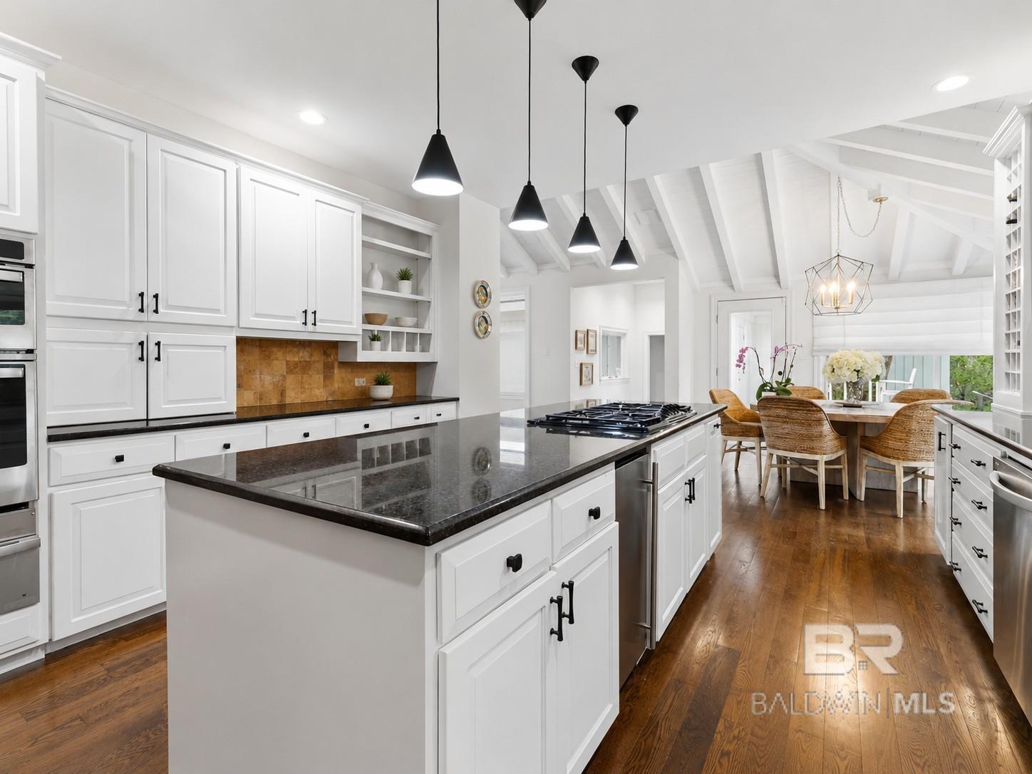 https://zimg.paragon.ice.com/ParagonImages/Property/PG/BCAR/397114/17/0/0/ae72f7c71e0f1c4e2bb0718e57b53b27/7/c93b5f27d84d4b5769c02e4383889597/397114-6f49817f-0f6b-4d91-94f6-692a8e1e94e6.JPG