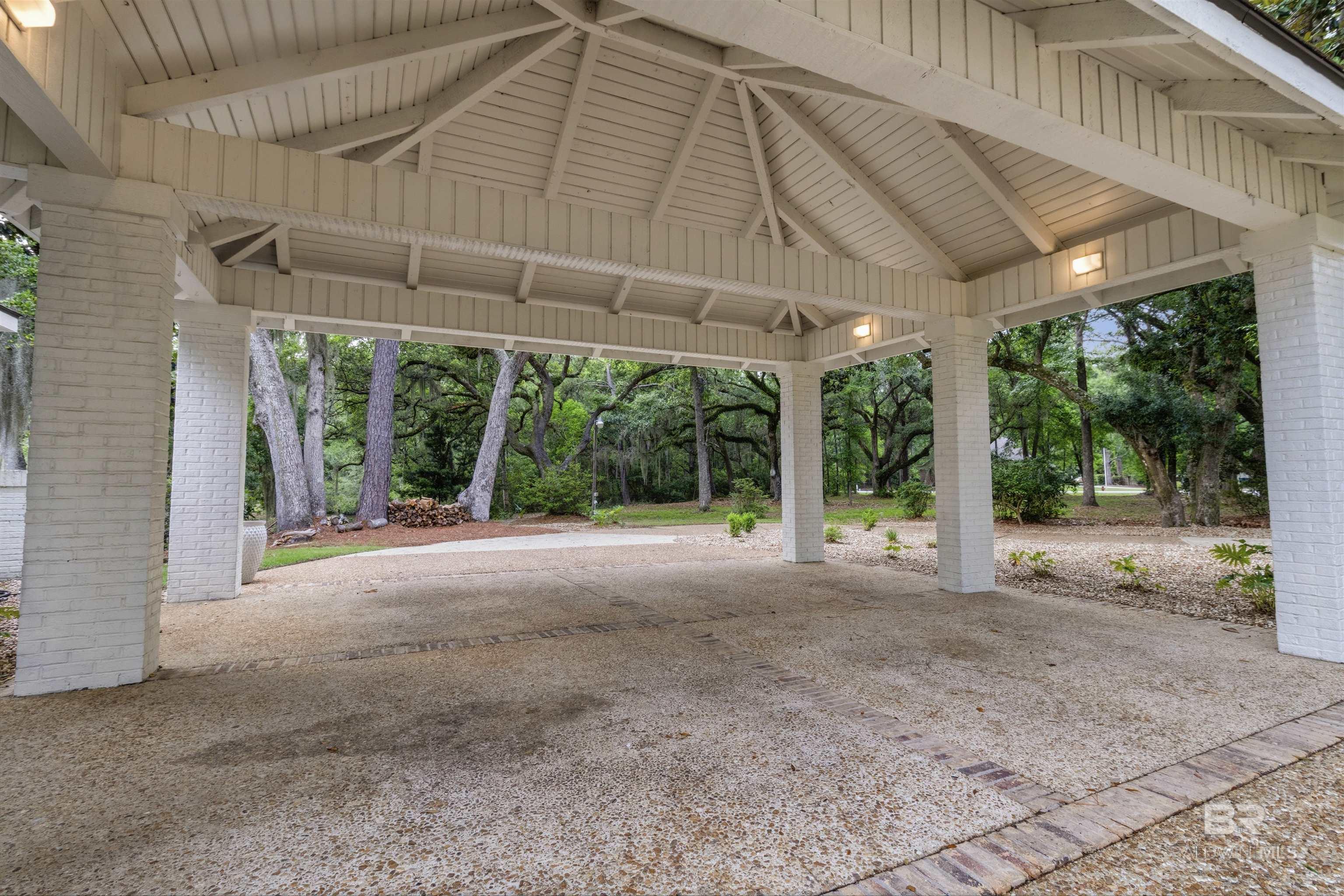 https://zimg.paragon.ice.com/ParagonImages/Property/PG/BCAR/397114/49/0/0/9e8a2417edb3cf0115bd32b613f40481/7/c93b5f27d84d4b5769c02e4383889597/397114-e20dda9e-1631-48d9-a57b-d69f1721bd8e.JPG