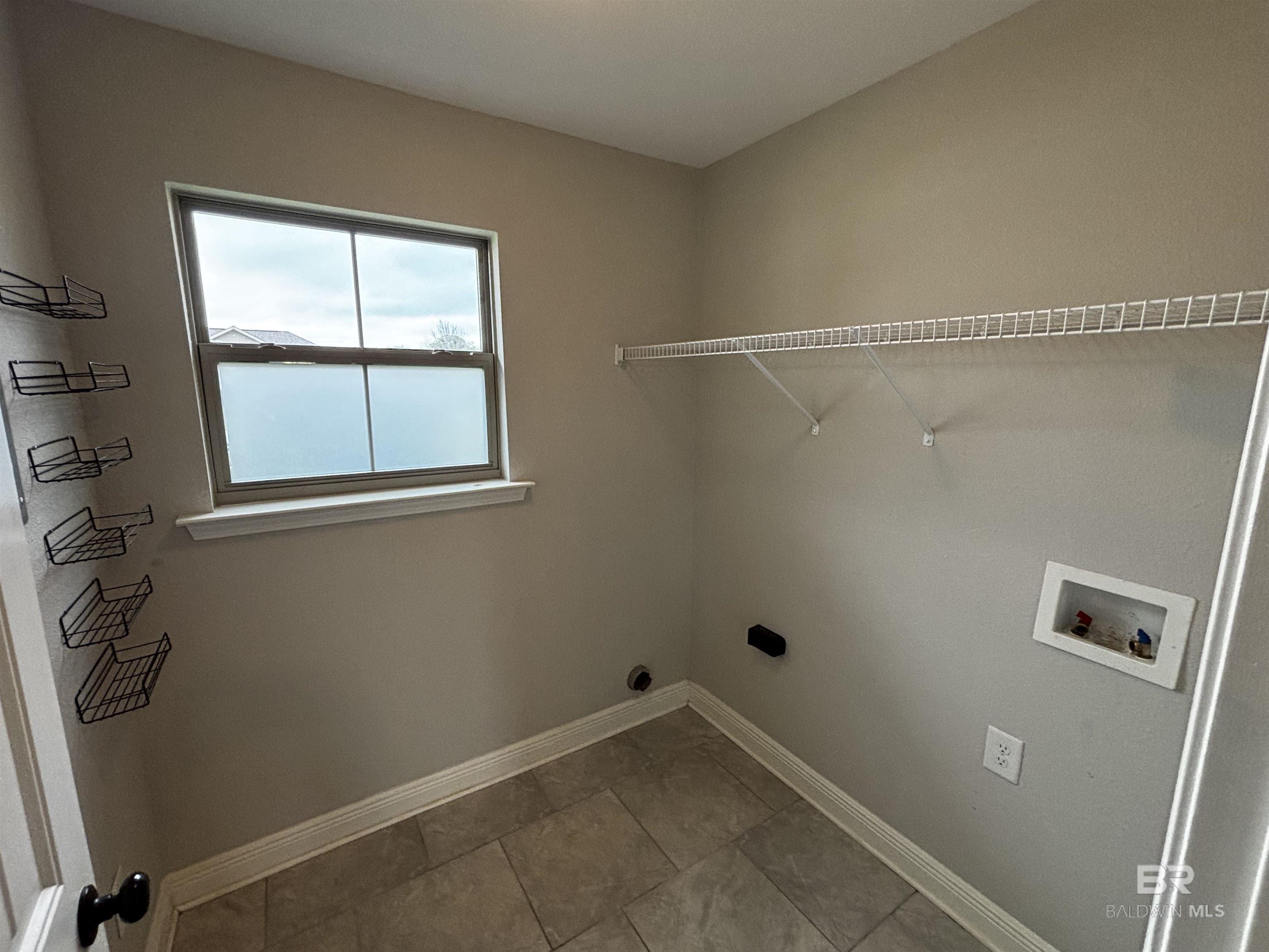 https://zimg.paragon.ice.com/ParagonImages/Property/PG/BCAR/397119/12/0/0/51b7cf539d5cd565a1c88b5941780efe/7/1d7cbe6c06225162319b47de44815384/397119-4A338C61-9A57-485E-8C54-39E41CE4E986.JPG