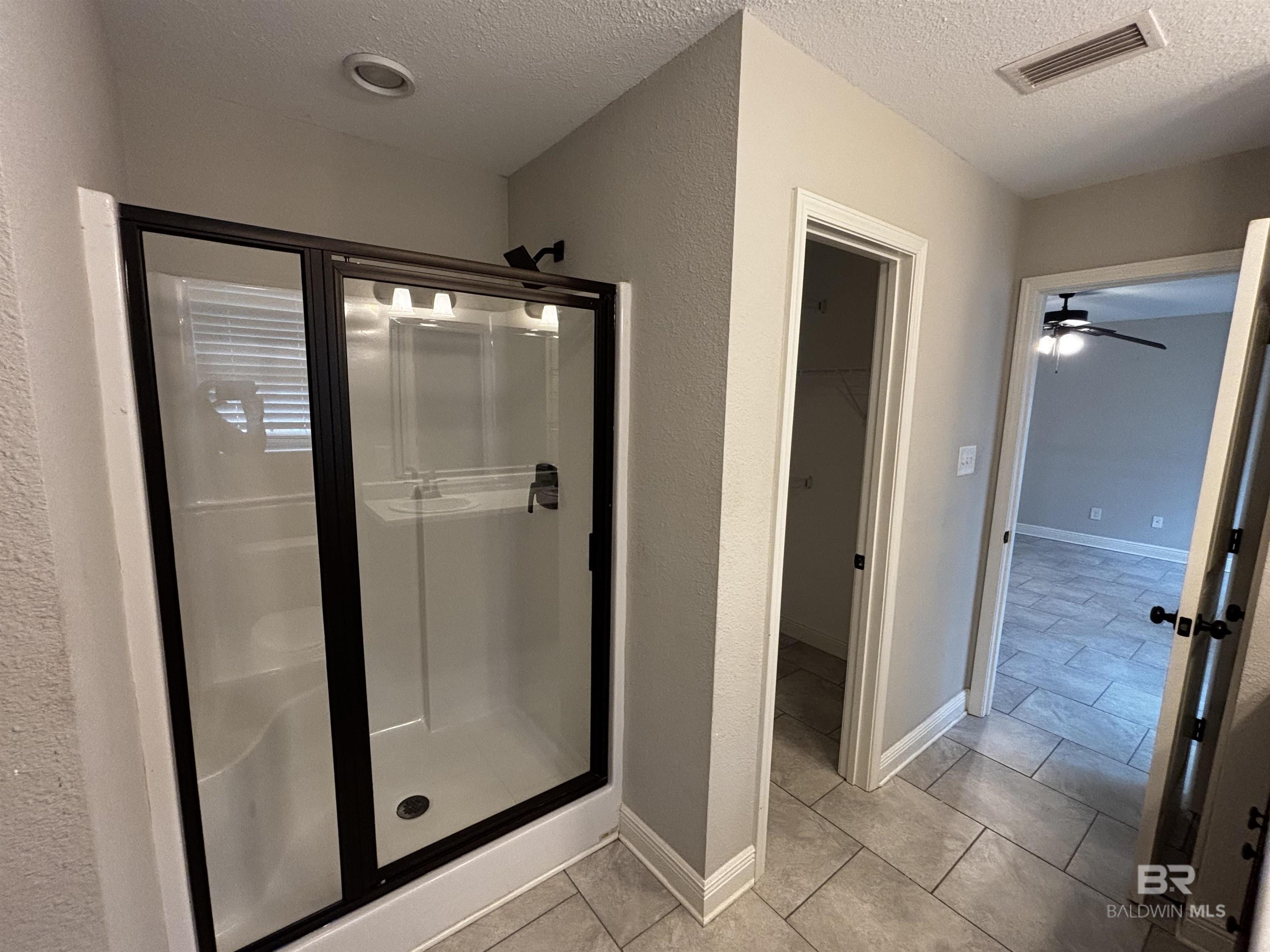 https://zimg.paragon.ice.com/ParagonImages/Property/PG/BCAR/397119/7/0/0/e6c8ce0ba4a484a9939fc2c22d59dca5/7/1d7cbe6c06225162319b47de44815384/397119-860B3D1D-654E-4827-AD9A-D6DA637C5D9B.JPG