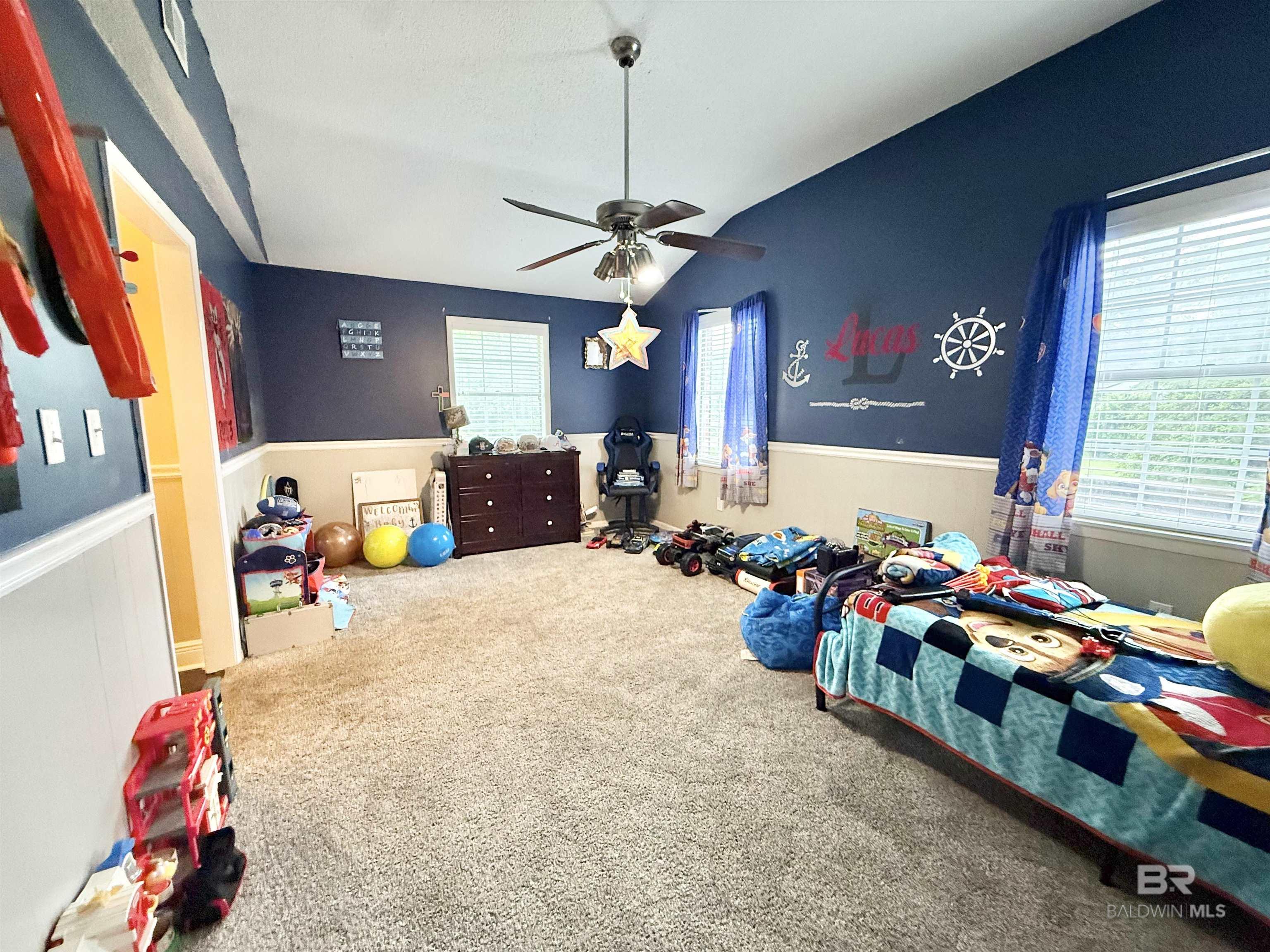https://zimg.paragon.ice.com/ParagonImages/Property/PG/BCAR/397123/21/0/0/07103c4b92165282350cd206c735bb91/7/421f5e875a5722a2b0b77727894a47f0/397123-c04b08d2-7168-40d8-9e52-1f4f6b131aba.JPG
